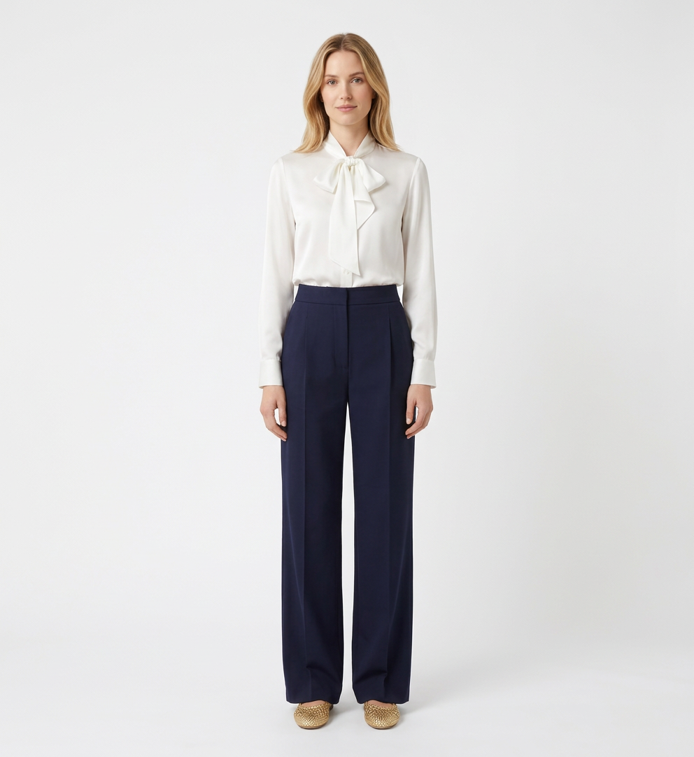 Daphné Silk Bow-Tie Blouse