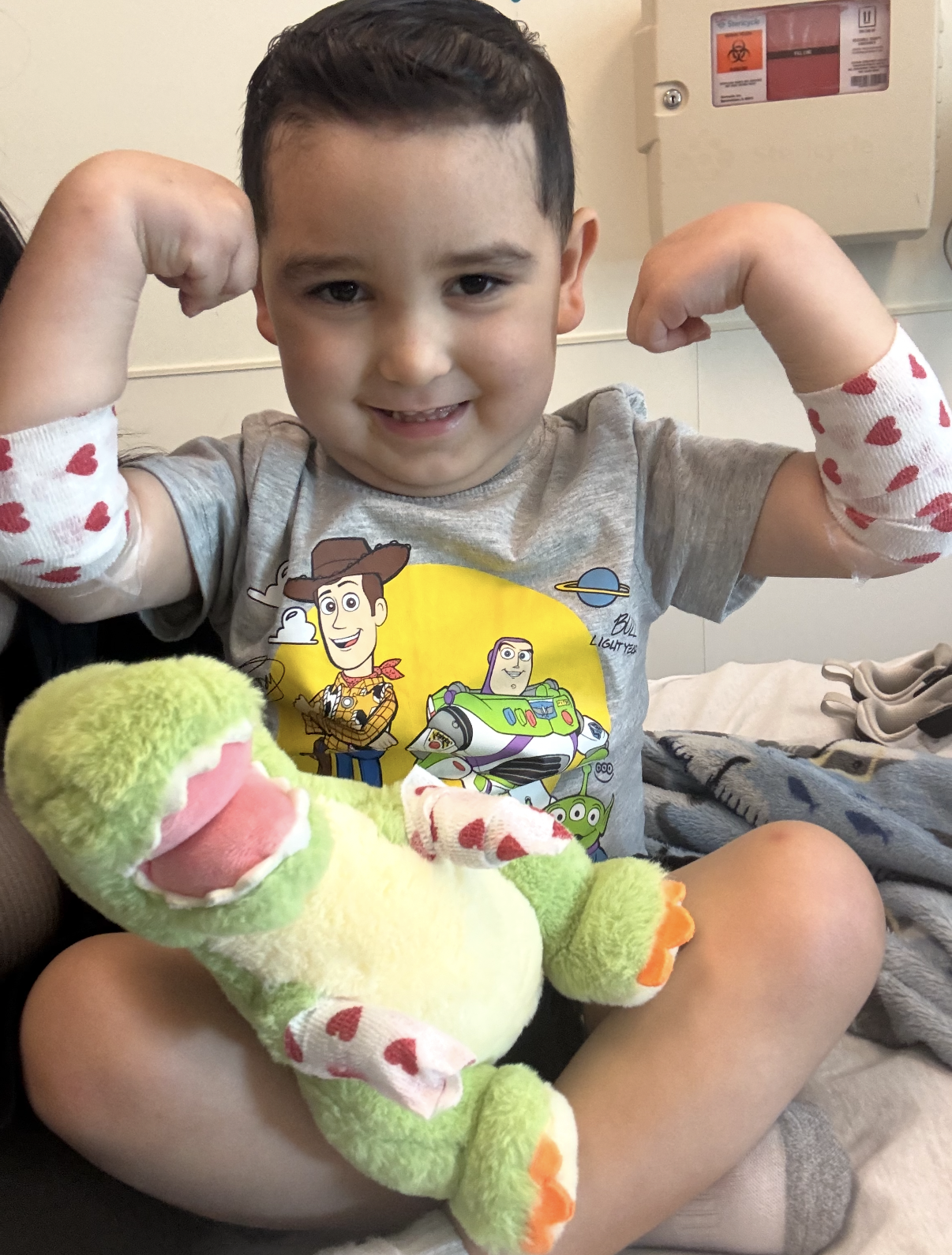Jose "Papa"  | August 7, 2026  |  West Sacramento, CA -- Papas is battling DIPG.  He shares a bedroom with his sisters Elina who is 3 and Ariana who is 6.  They want a "Finding Nemo" Dream Bedroom!
