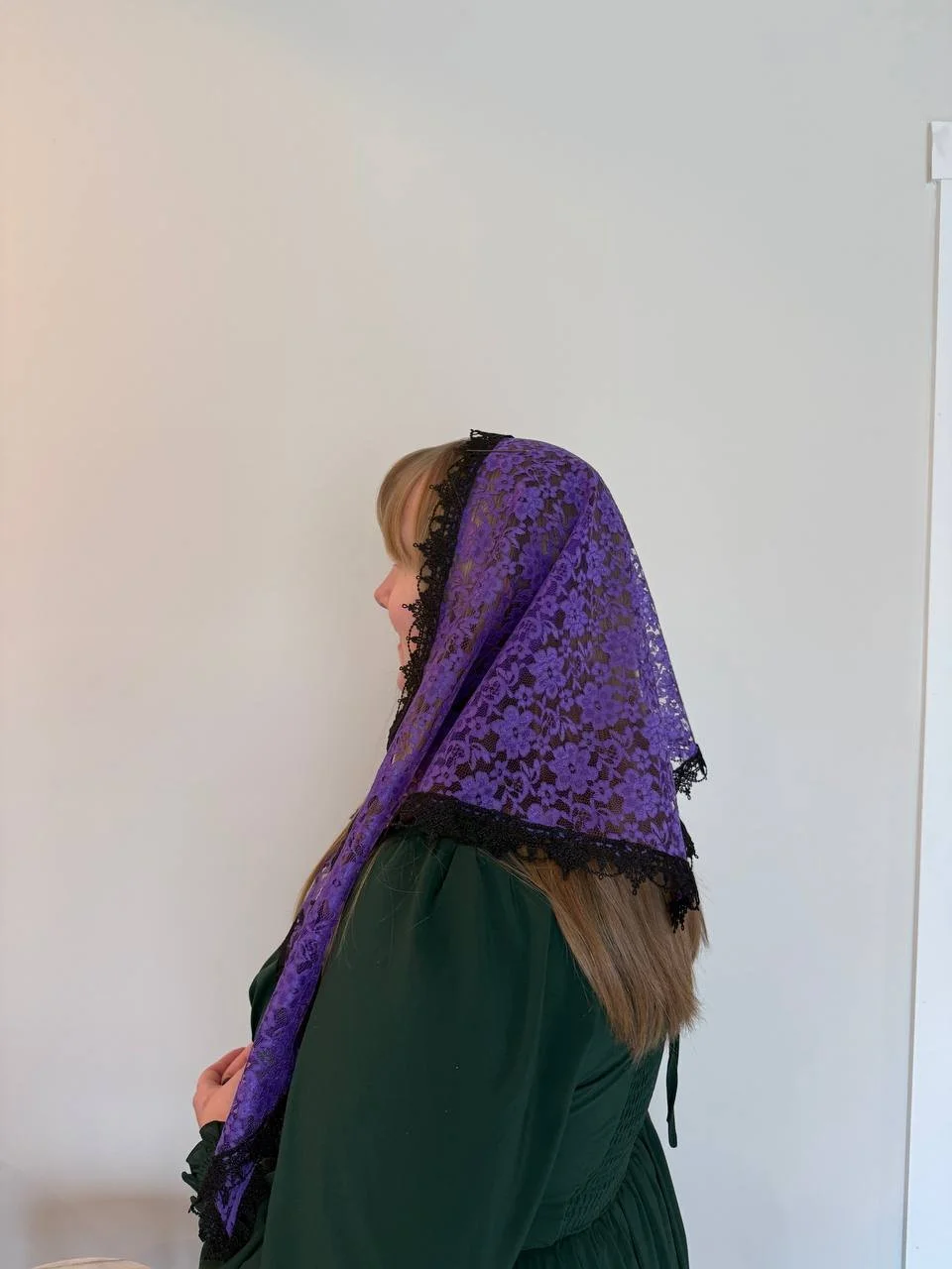 Violet Vigil (Triangle Veil) only 1 available