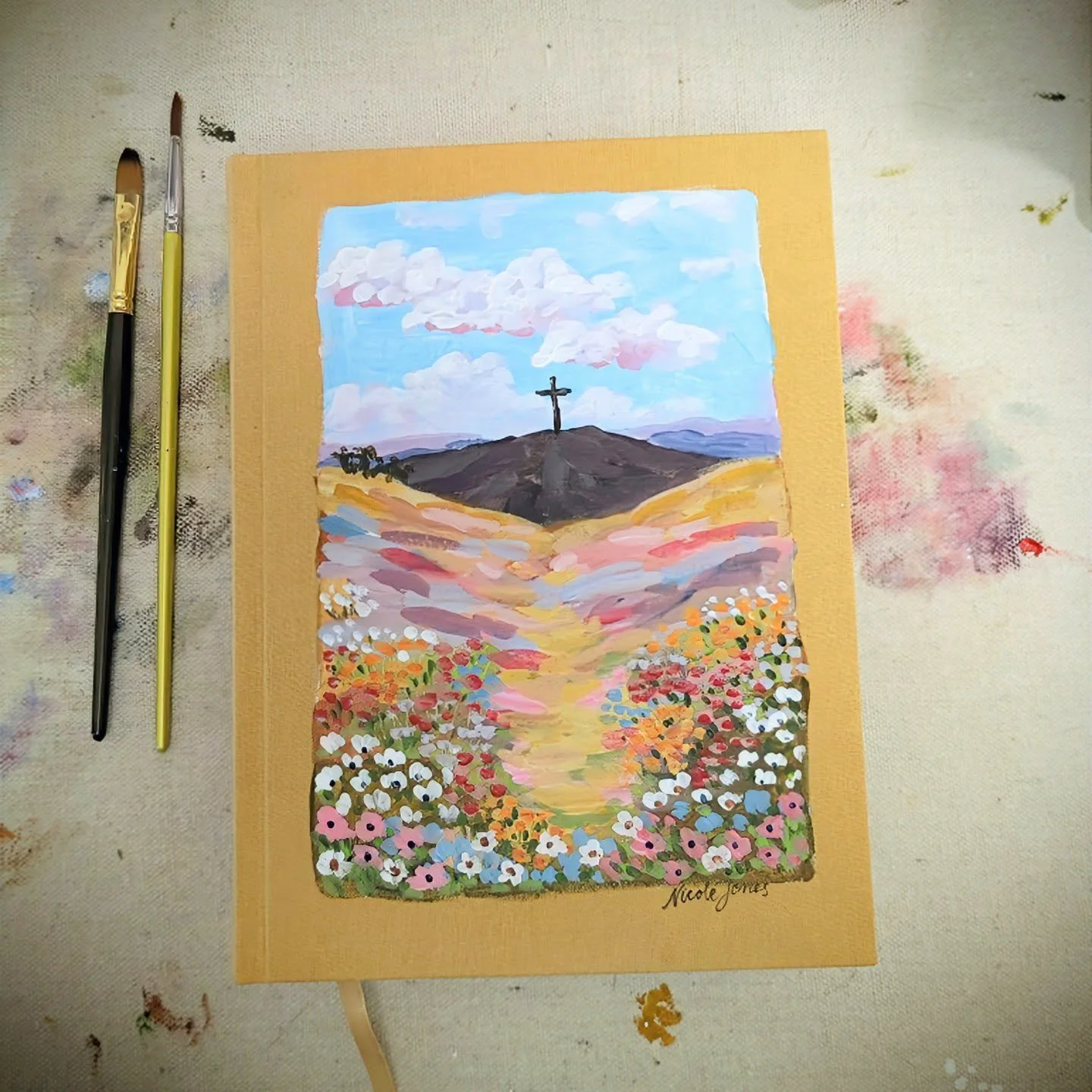 I believe a Bible you love is one that you actually want to read🤍
Would you want something like this?
Like&hellip; a hand-painted Bible that's also a piece of art?
I&rsquo;m thinking about offering these, but I want to hear from you first&mdash;shou