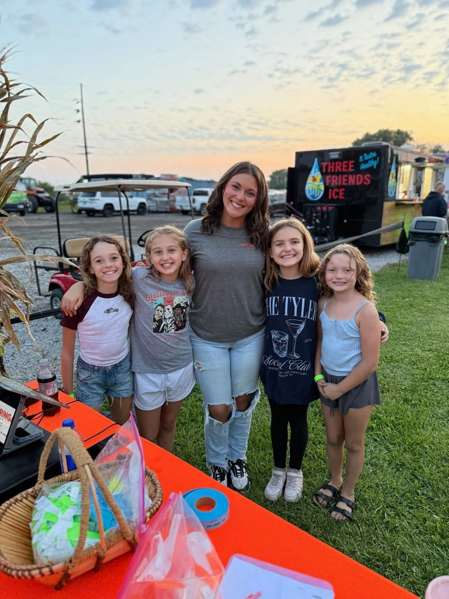 So excited to have @threefriendsice be a part of the family for @nwibeatseatsfest this August! 

When the heat comes out make sure to cool off with some of their amazing drinks and fare!