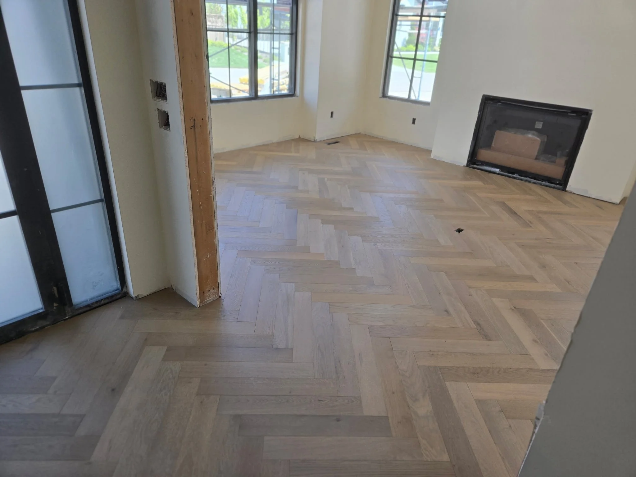 Herringbone office