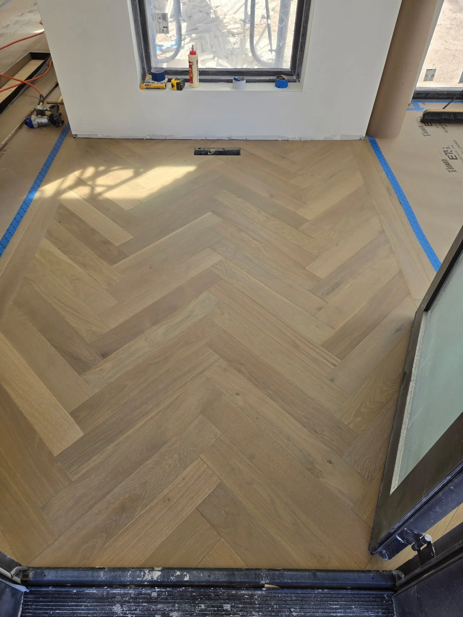 Herringbone entry way