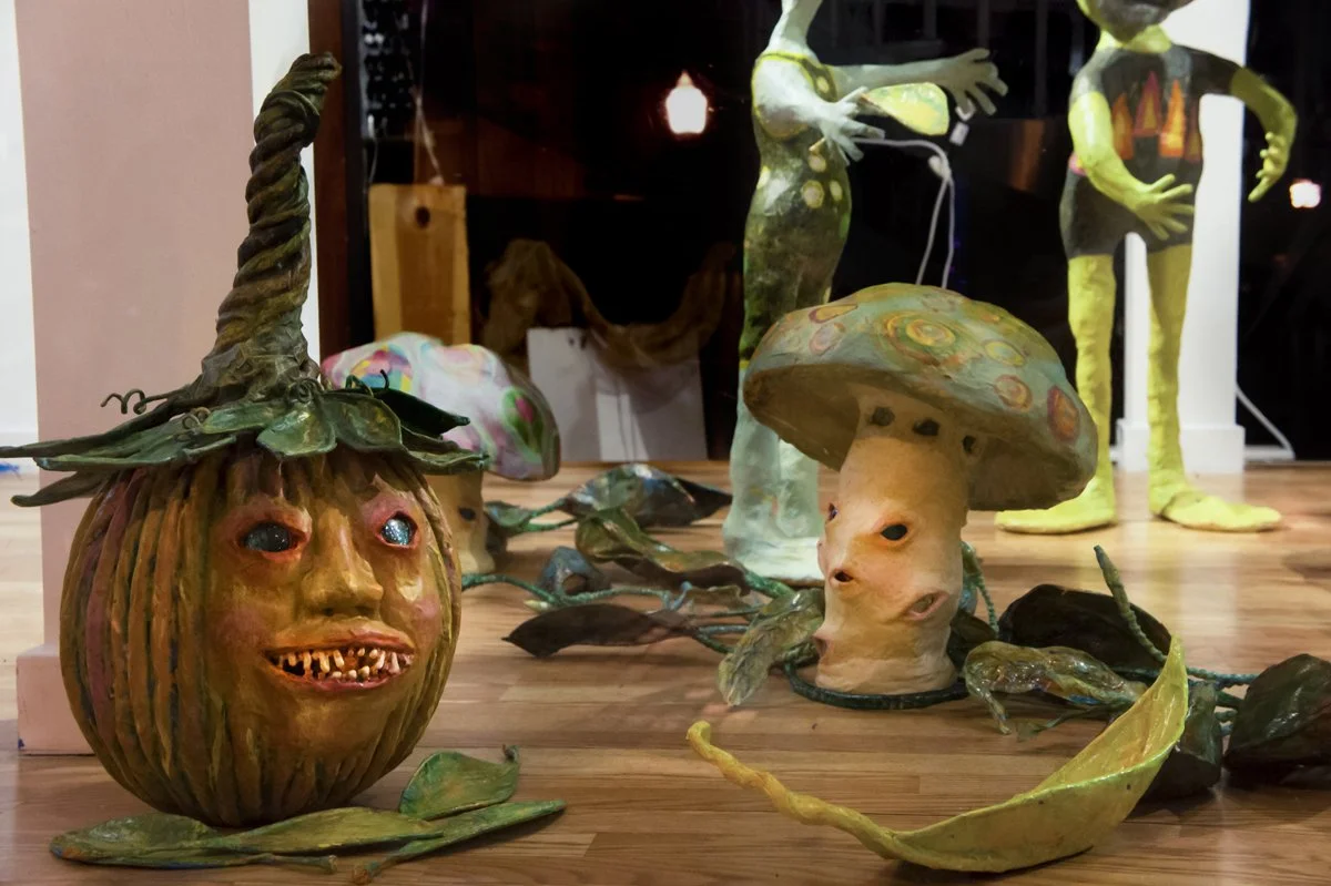 children's tree window 3 (2022_01_15 17_17_38 UTC) 1.jpg