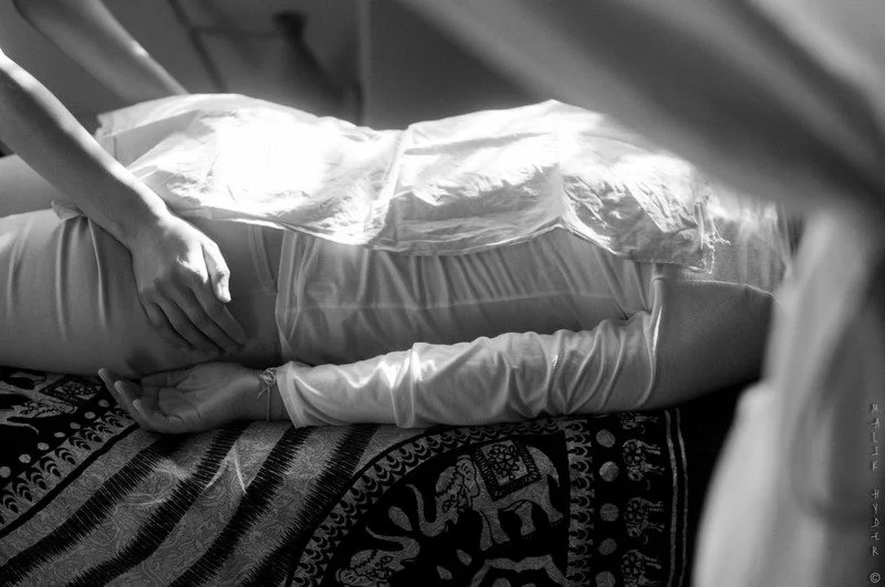Liberar lo que pesa: cuando el cuerpo también lo nota