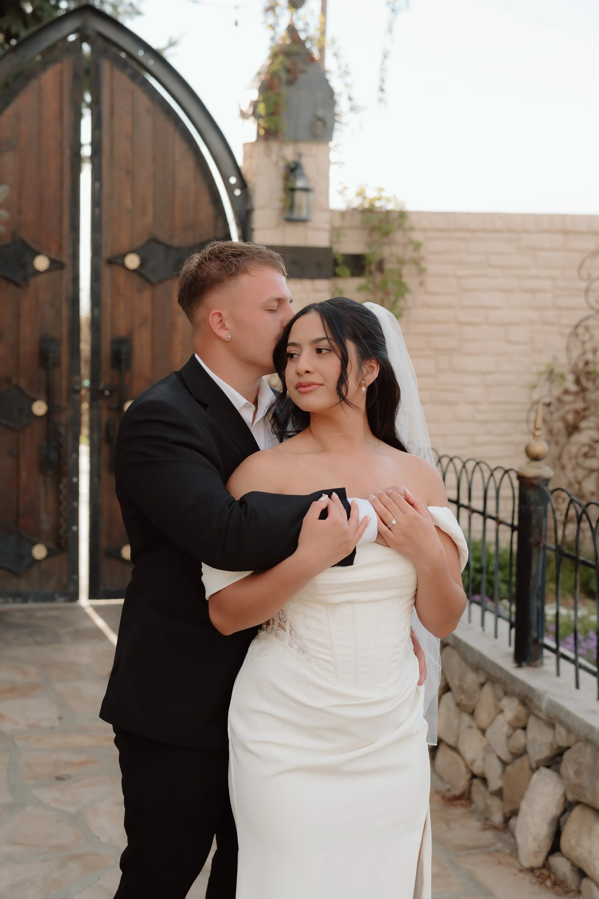 Madi + Xander’s Dreamy Anniversary Session at Wadley Farms