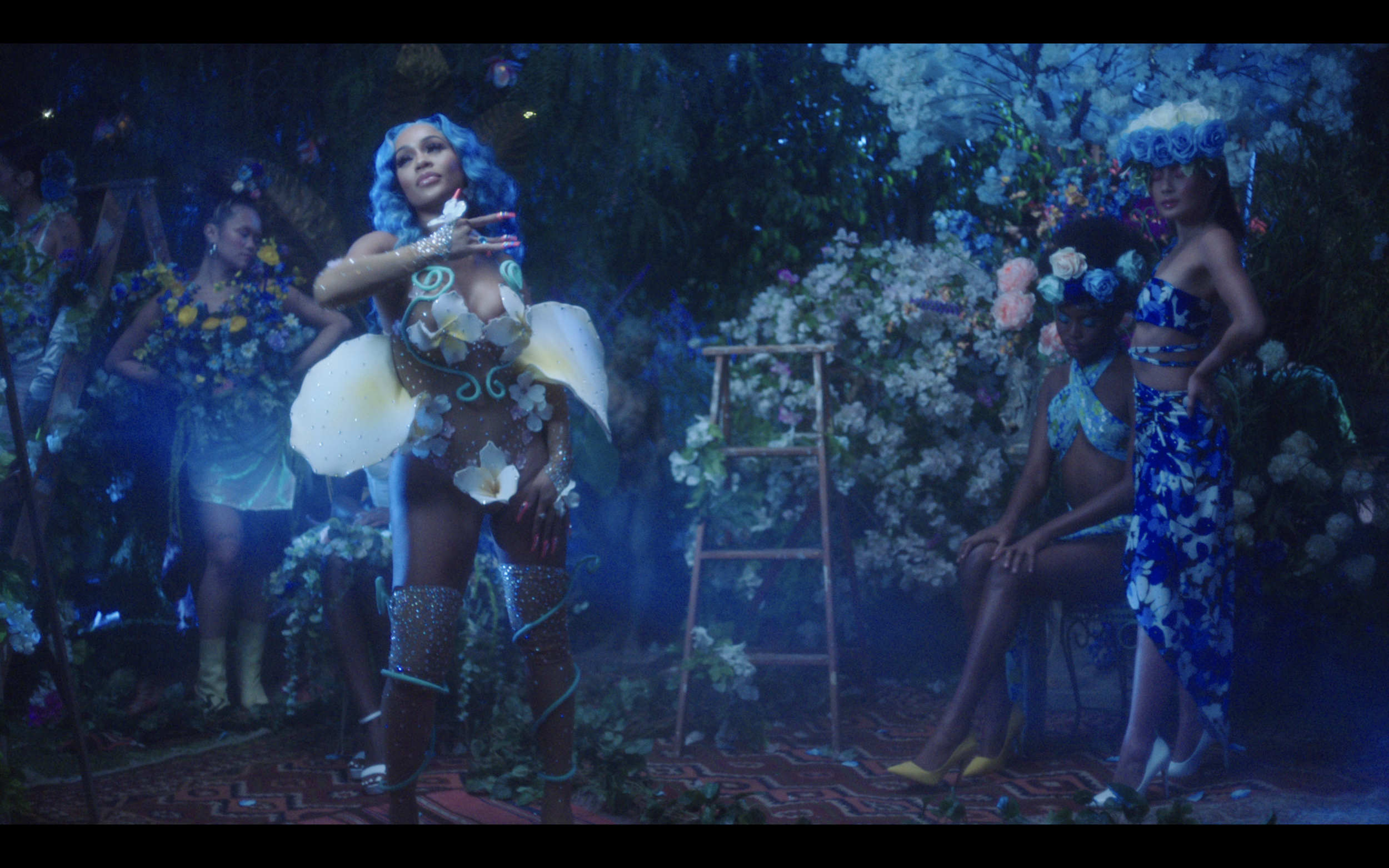 Saweetie "Back To The Streets"