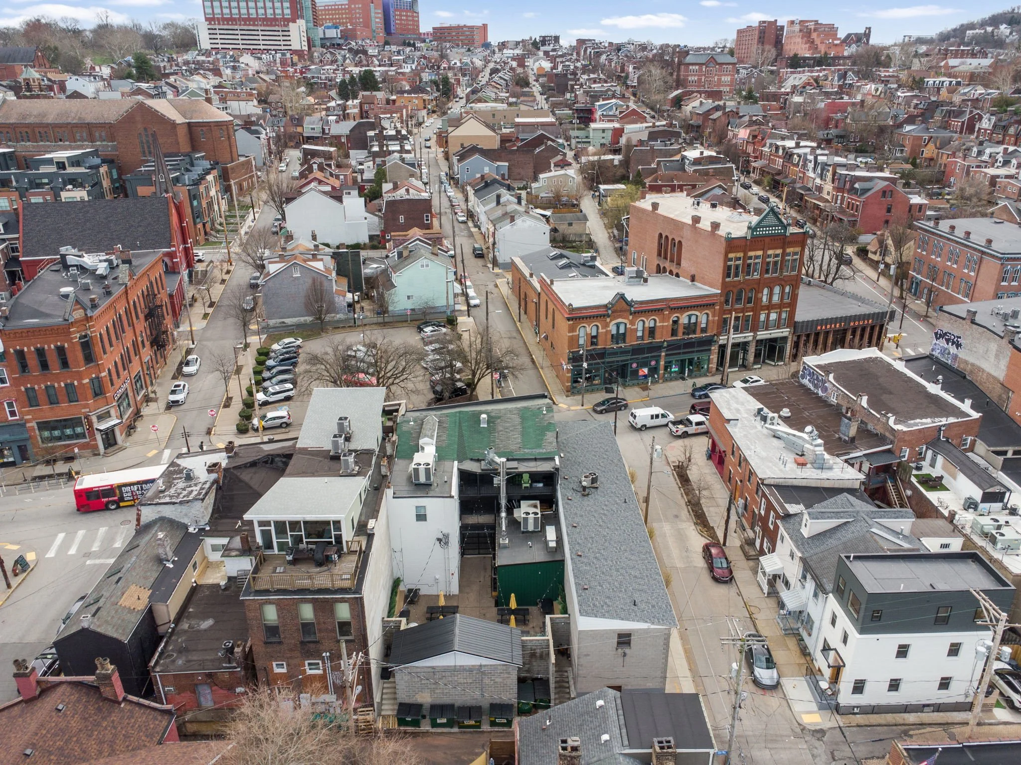 40-web-or-mls-4201-butler-st.jpg