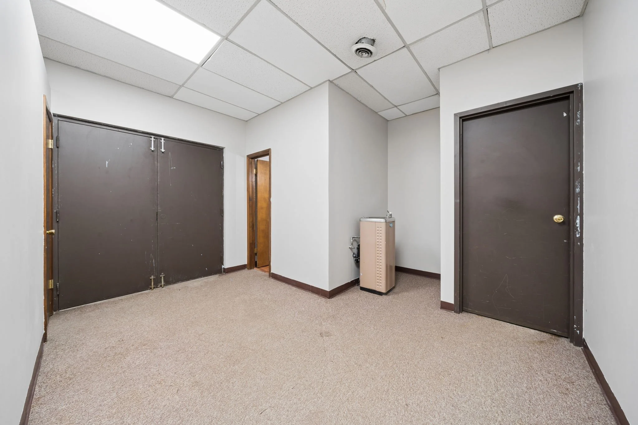 20-web-or-mls-4201-butler-st.jpg