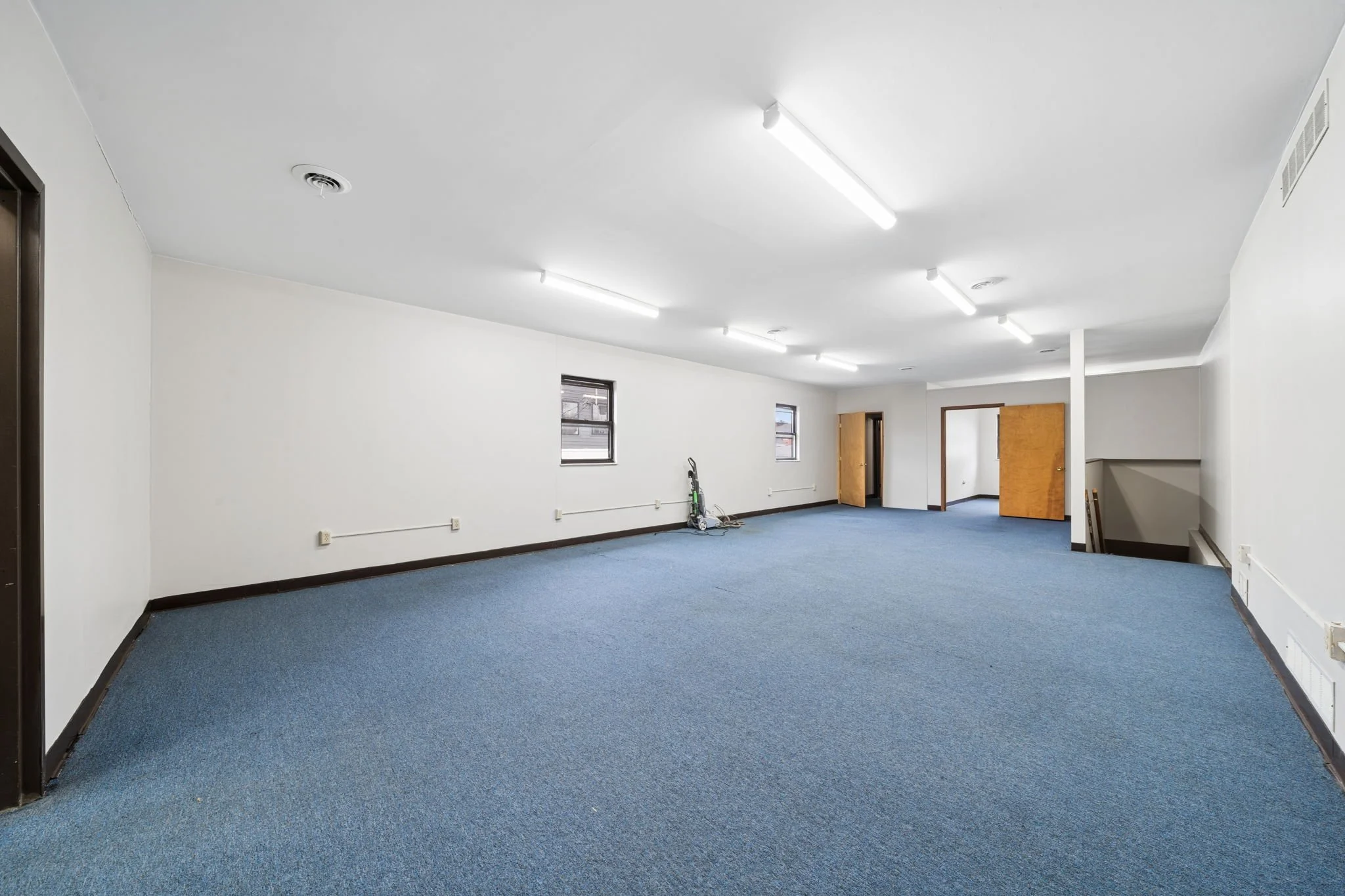 23-web-or-mls-4201-butler-st.jpg