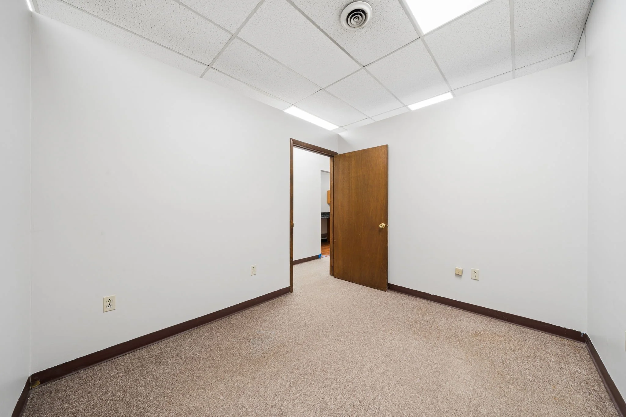 19-web-or-mls-4201-butler-st.jpg