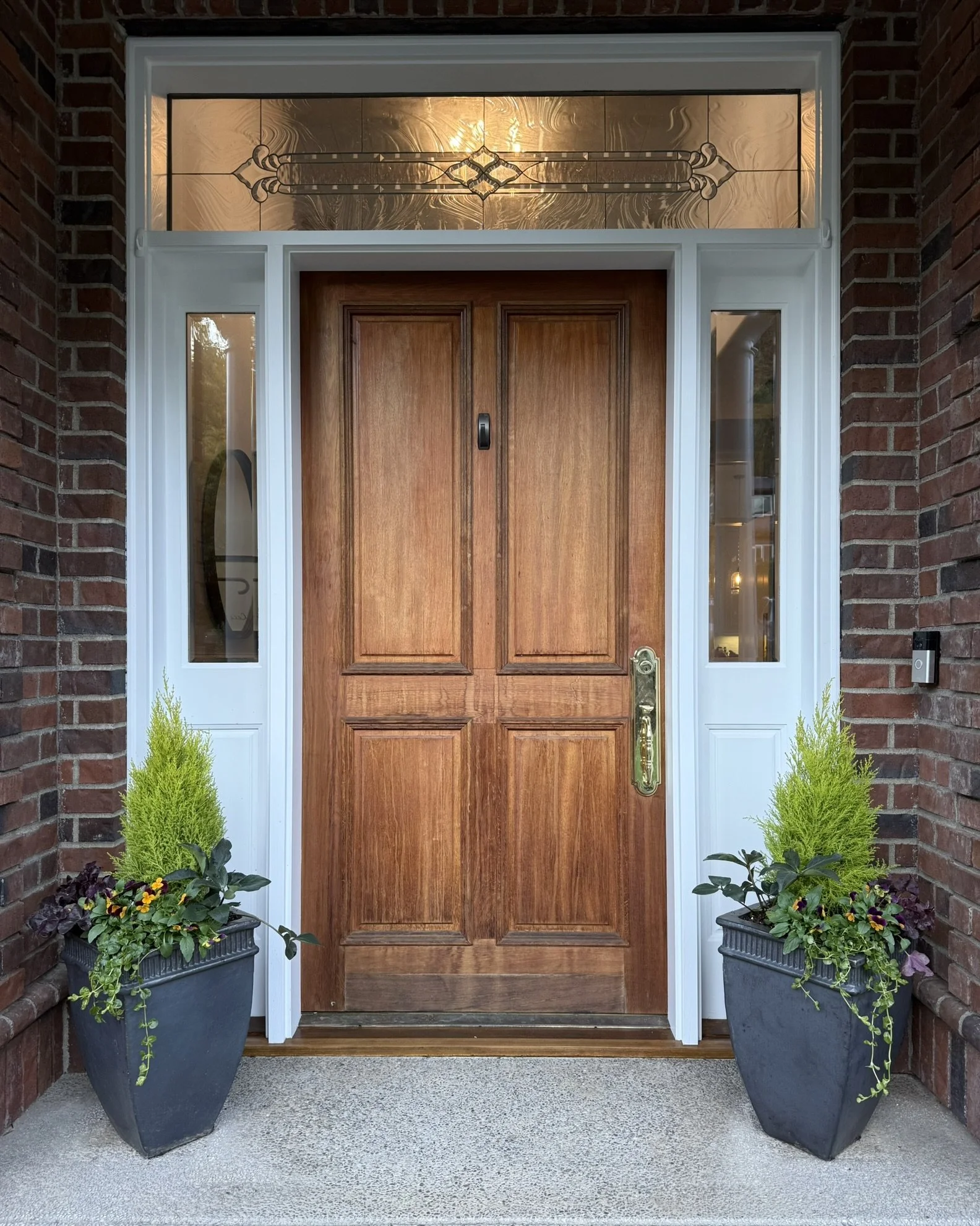 Fuller porch planters.JPEG