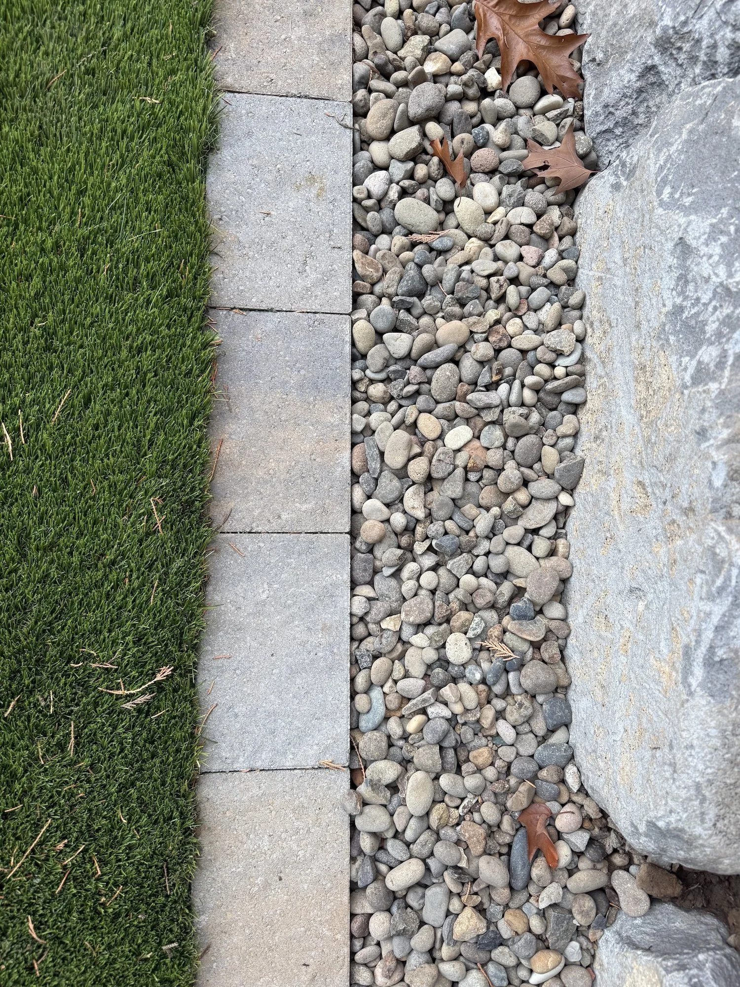 Fuller Turf and Paver Edge Detail.jpg