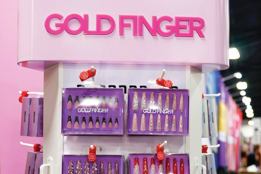 KISS (IVY Beauty) – Goldfinger 프레스온 네일
