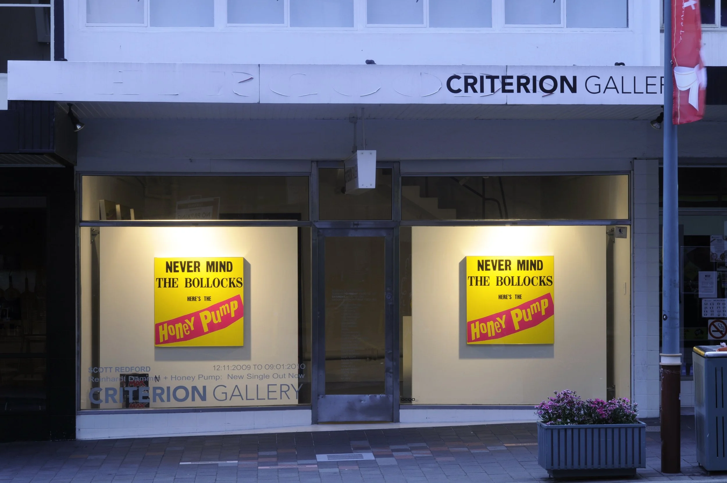front.window.01.jpg