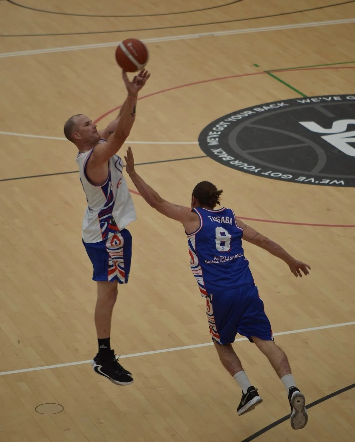 Delilah Gow | Auckland-based sports photographer shooting basketball game, volleyball game, gym action shots