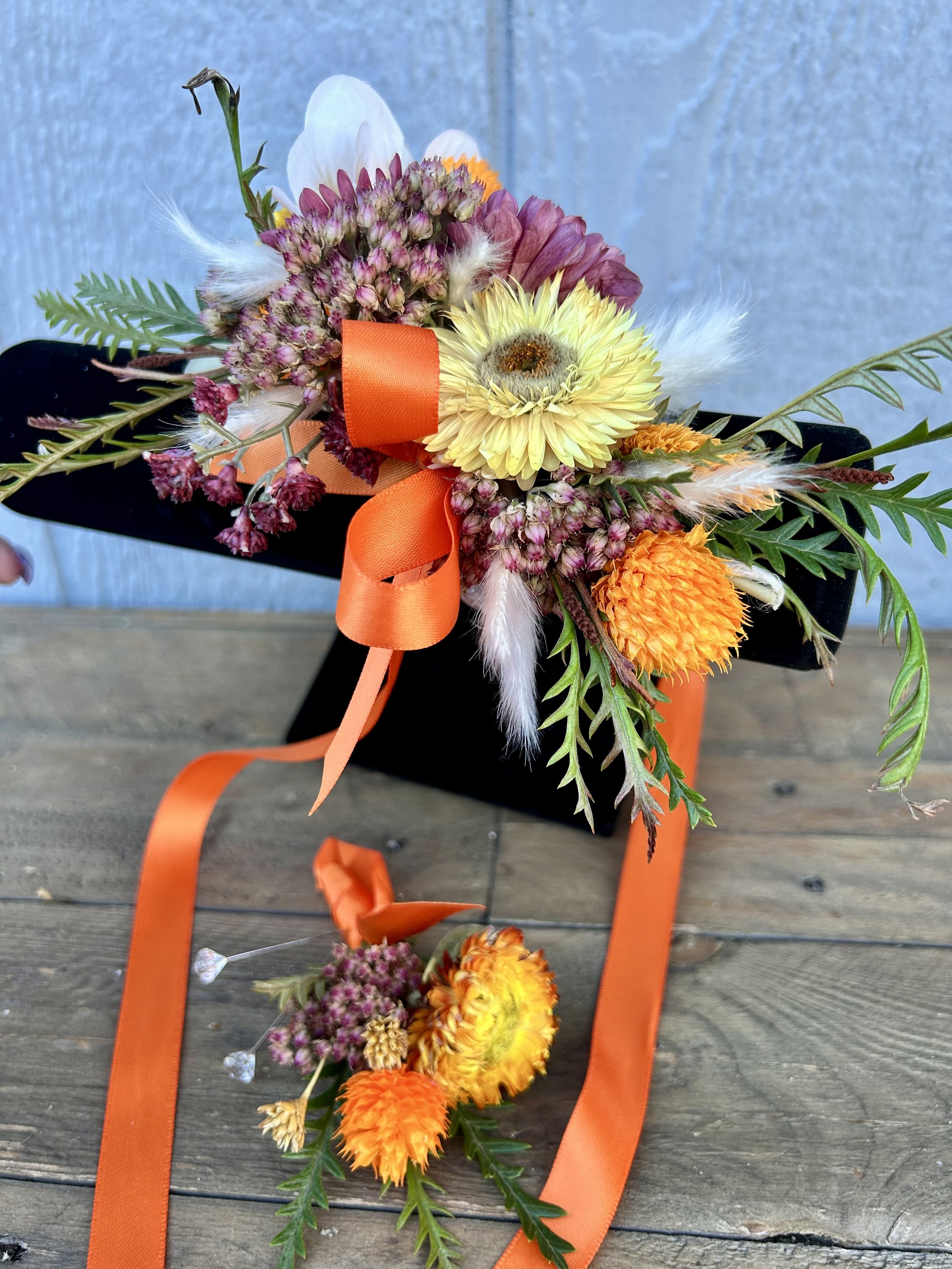 CORSAGE + BOUTONNIERE BUNDLE