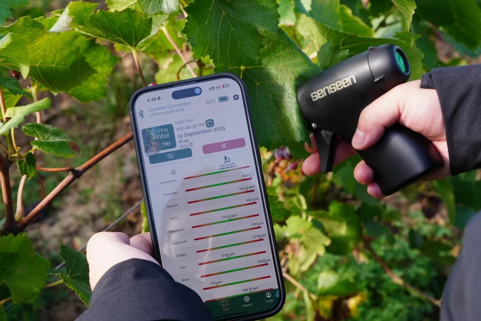 Nutriscope sensor connecting to app on mobile phone