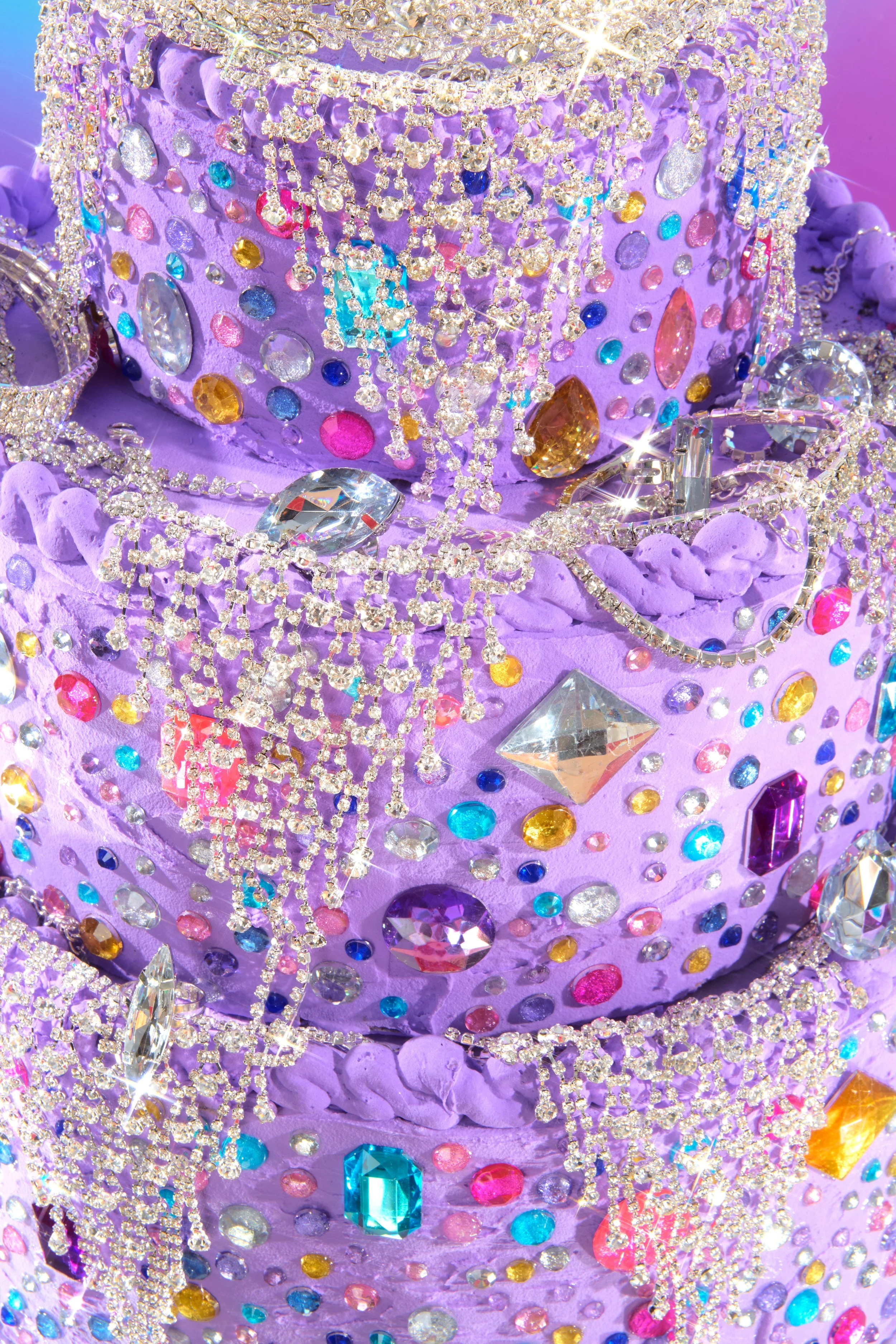 Ollinrhinestonecake6931.jpg