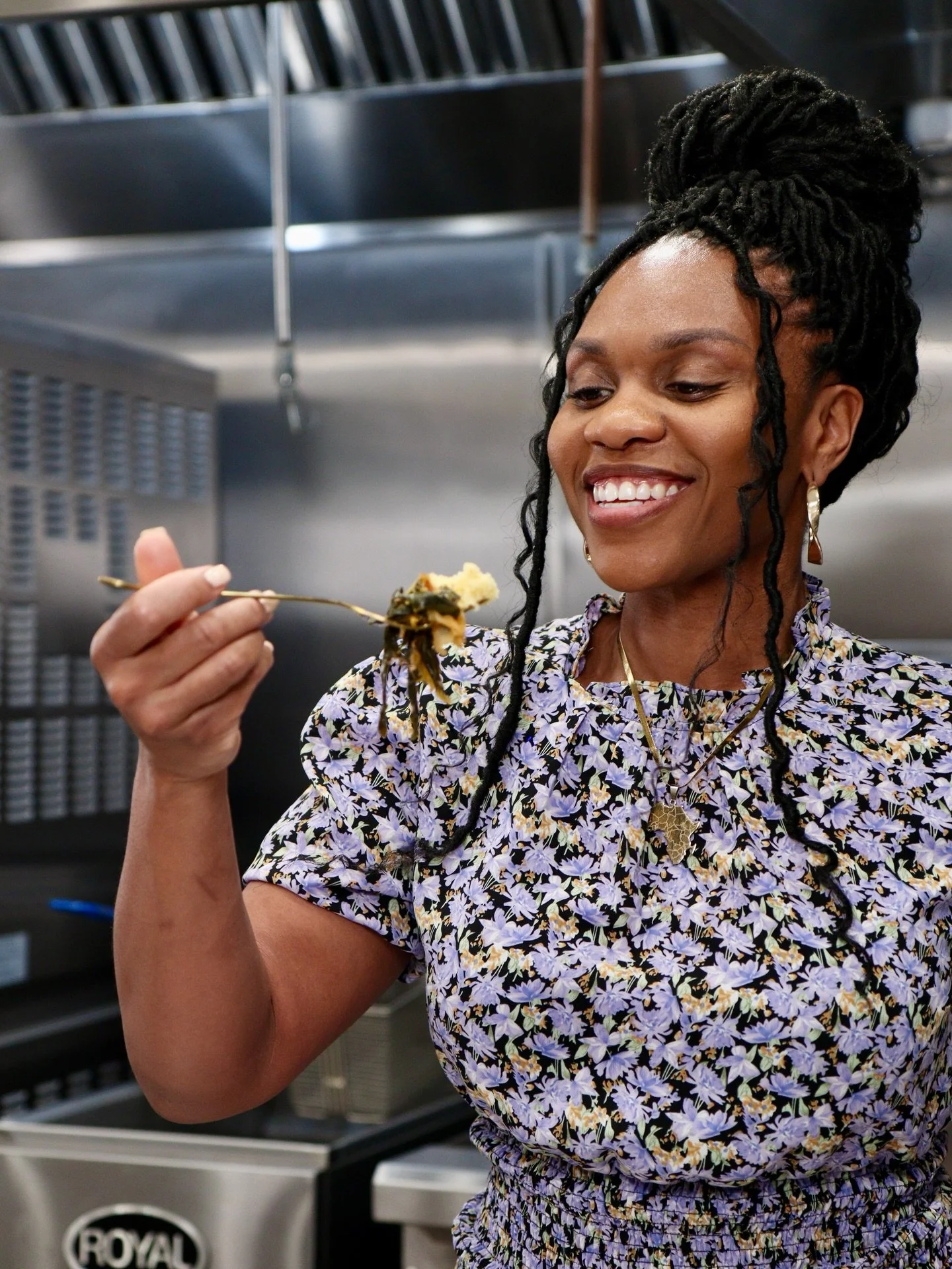 I wonder what a bowl of collard greens &amp; cornbread is doin right now&hellip;.. Subscribe to the Taste of Chez Rae to find out!