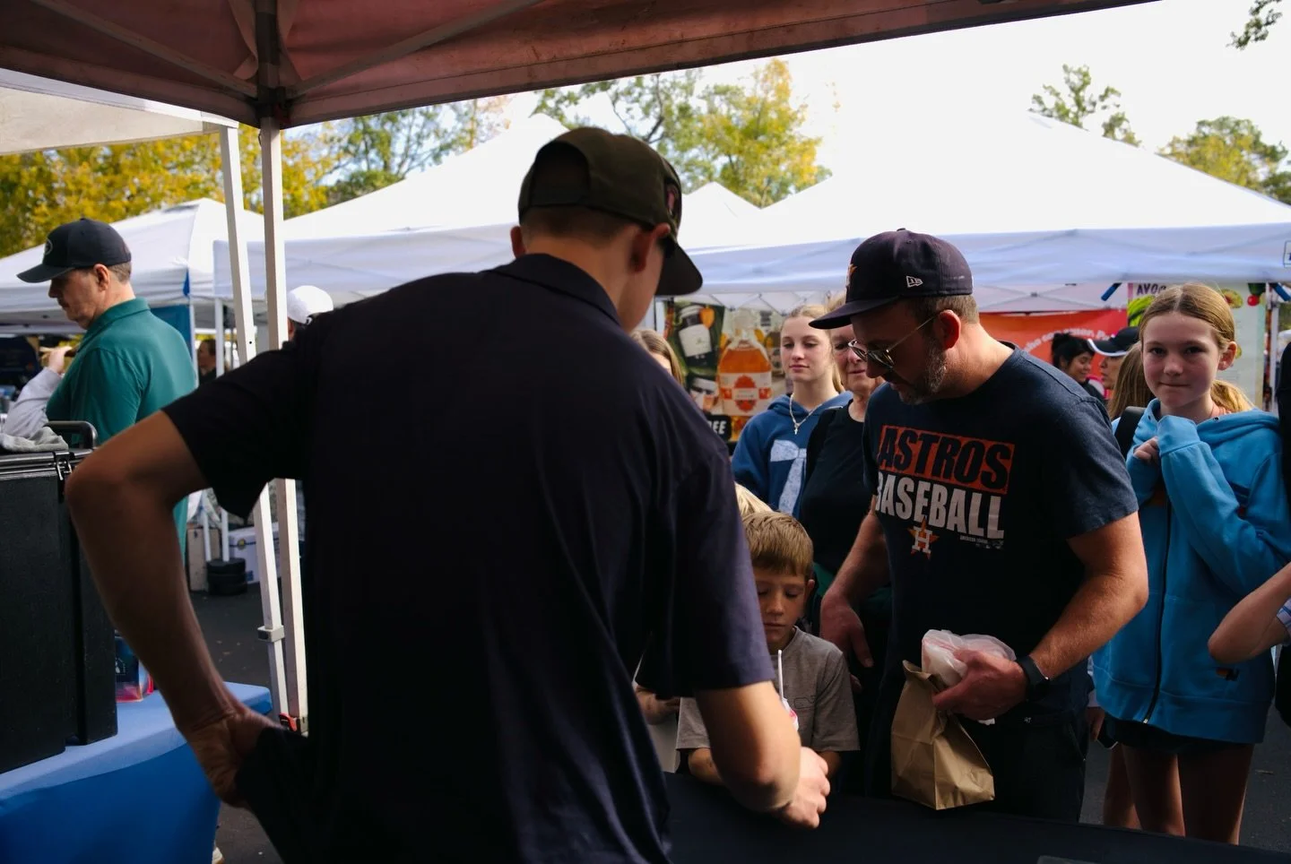 End the year right by visiting us at the @memorialvillagesfm from 9 a.m. to 1 p.m. ☀️🛍️ 

It will make your day sneaux much better ❄️

#LaneAndSimple #ShopLocal #FarmersMarket #LocalBusiness #SmallBusinessLove MarketDay SupportLocal ShopSmall LocalS