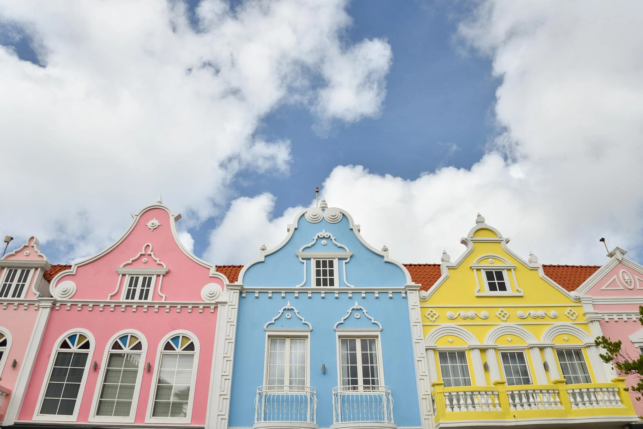 Getting Used to the Cultural Shift When Relocating to Aruba