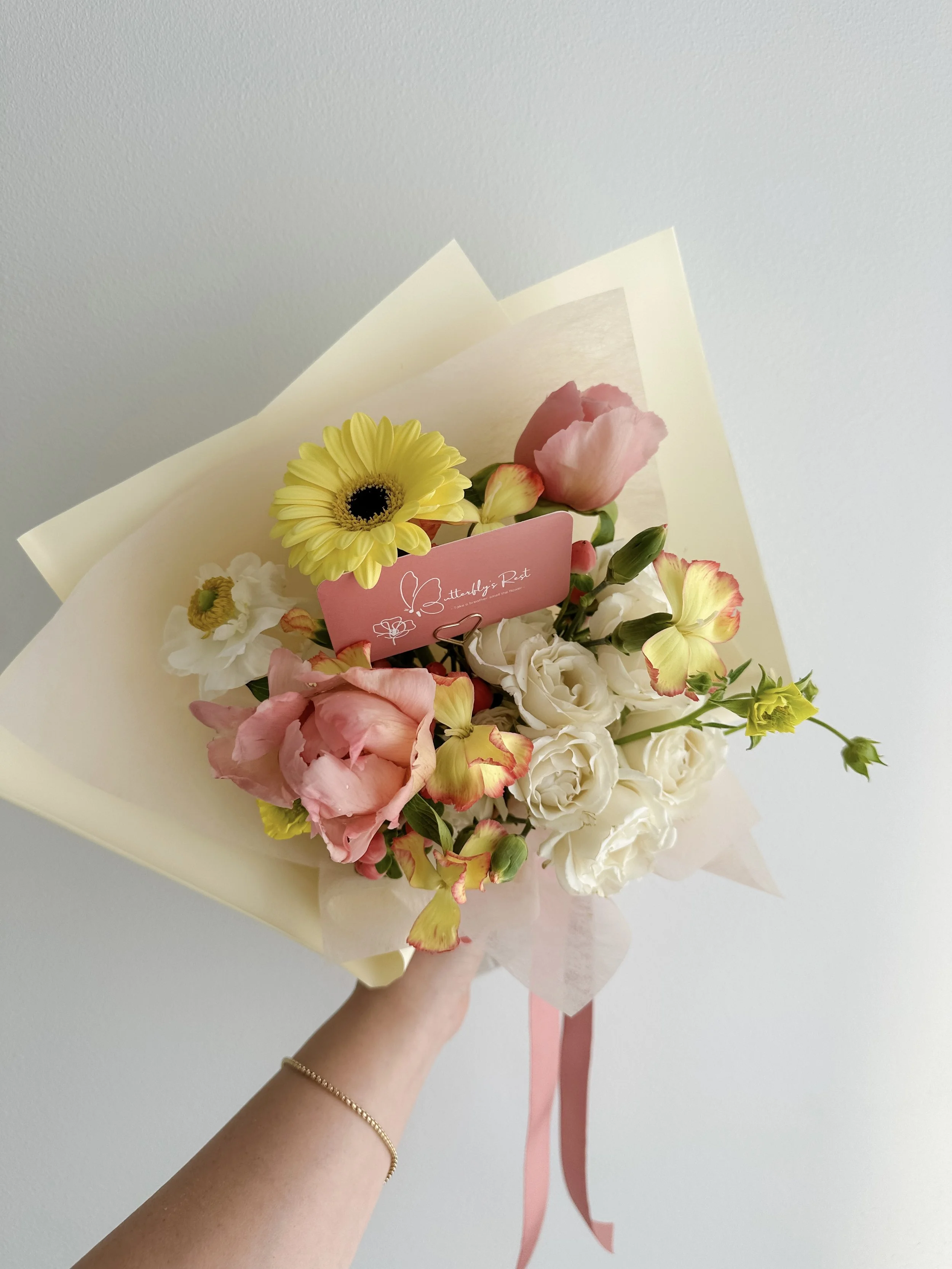 butterflysrest-classic-bouquet-3.jpg