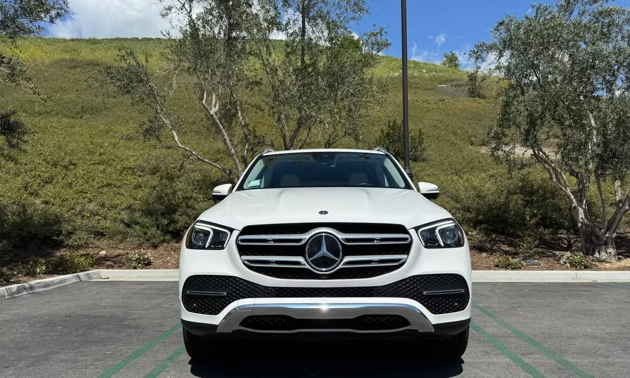 GLE350-2021-White-7.jpg