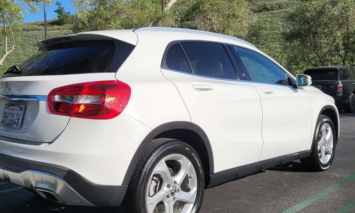 GLA250-2018-white-2.jpg