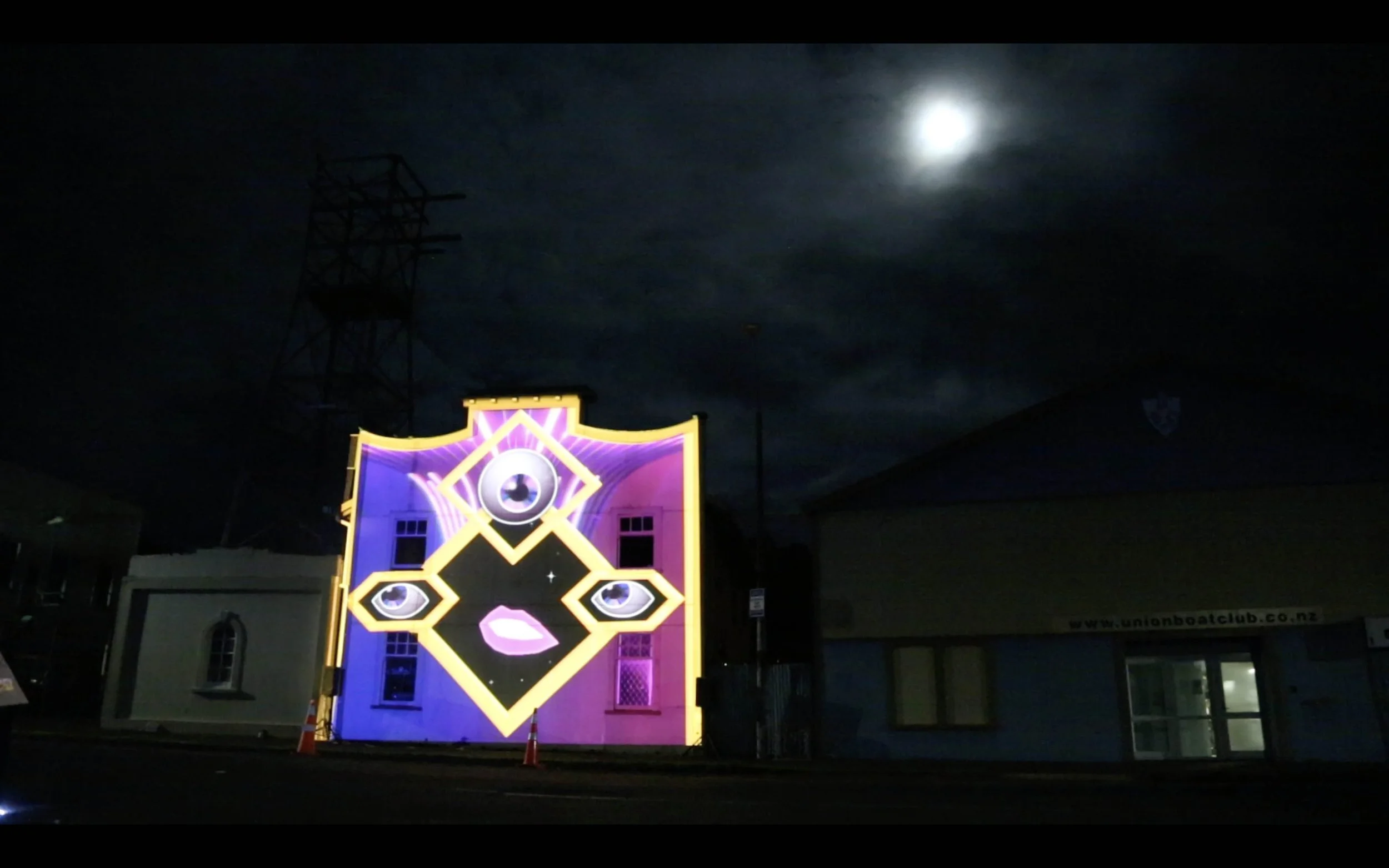 oracle-whanganui-projection-mapping-sklenars-3.jpg