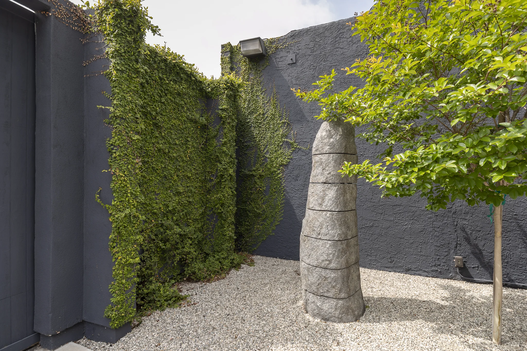 Showroom available in Downtown for Filming  (Copy)