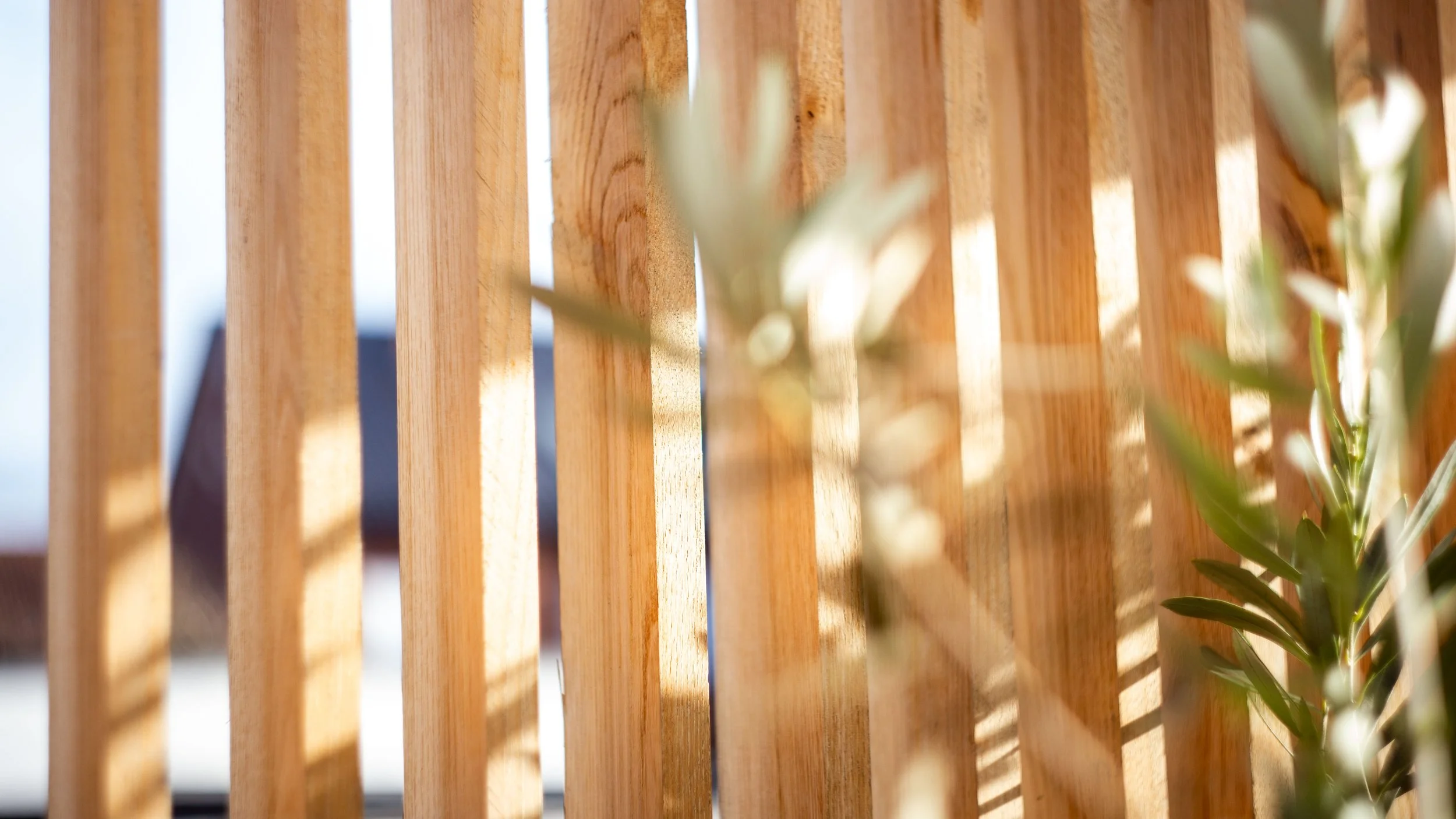 Kastanje houten afscherming