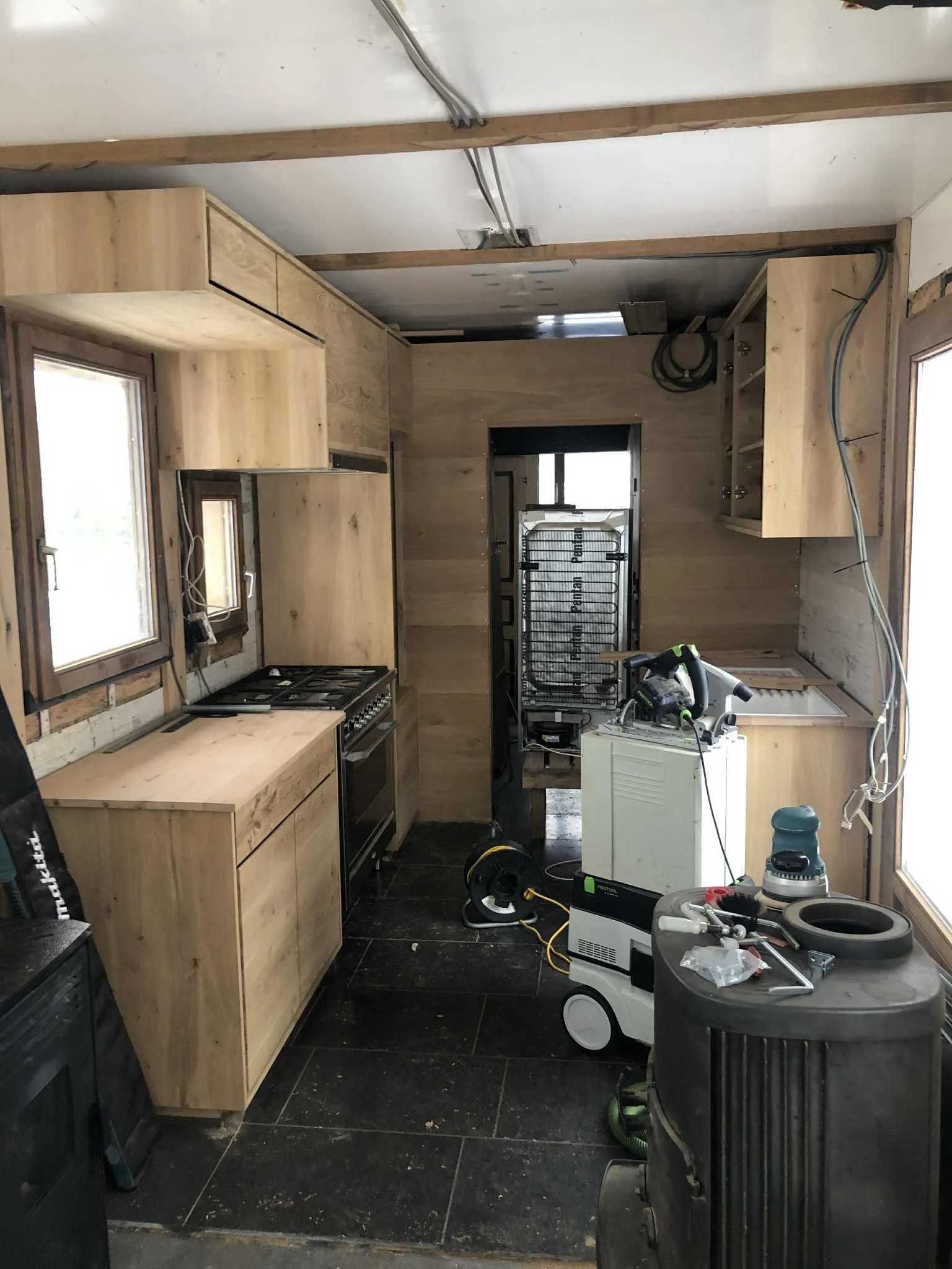 Keuken uit gerecycleerde parket