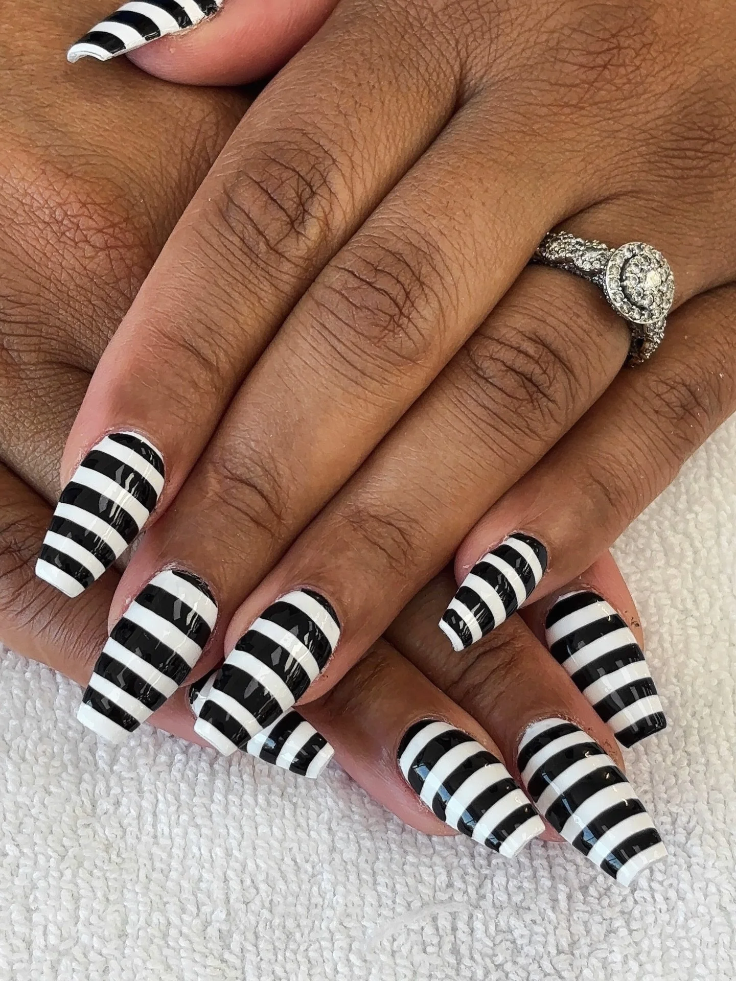 Where&rsquo;s my Sephora girlies at #sephoranails 
#yucaipanails #yucaipanailsalon #y2knails #nailsalonnearme