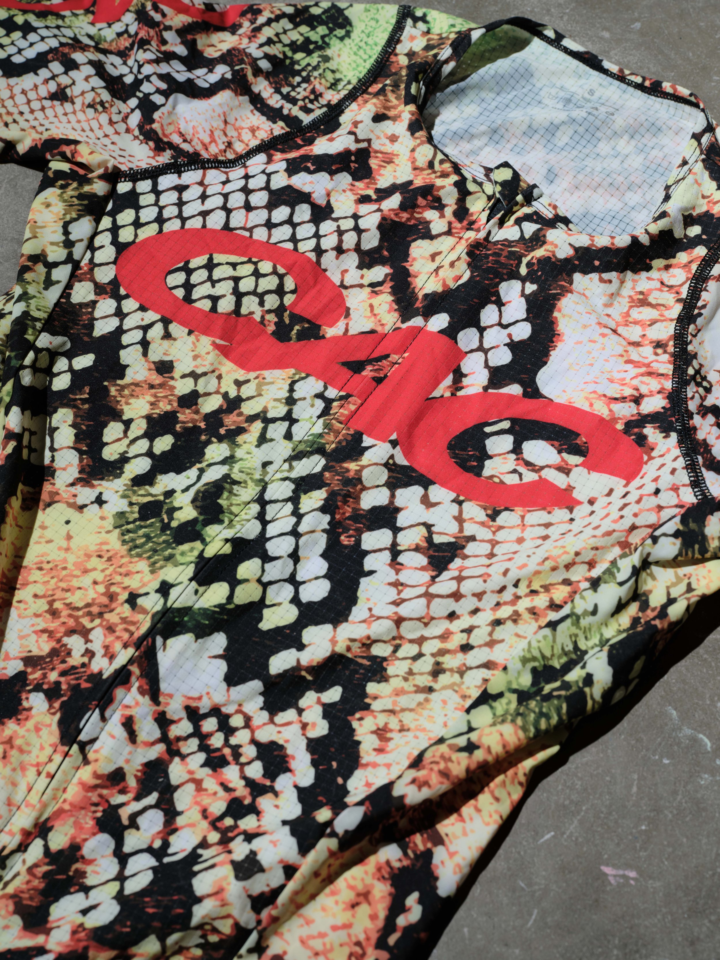 SNAKE FRONT CLOSE.jpg