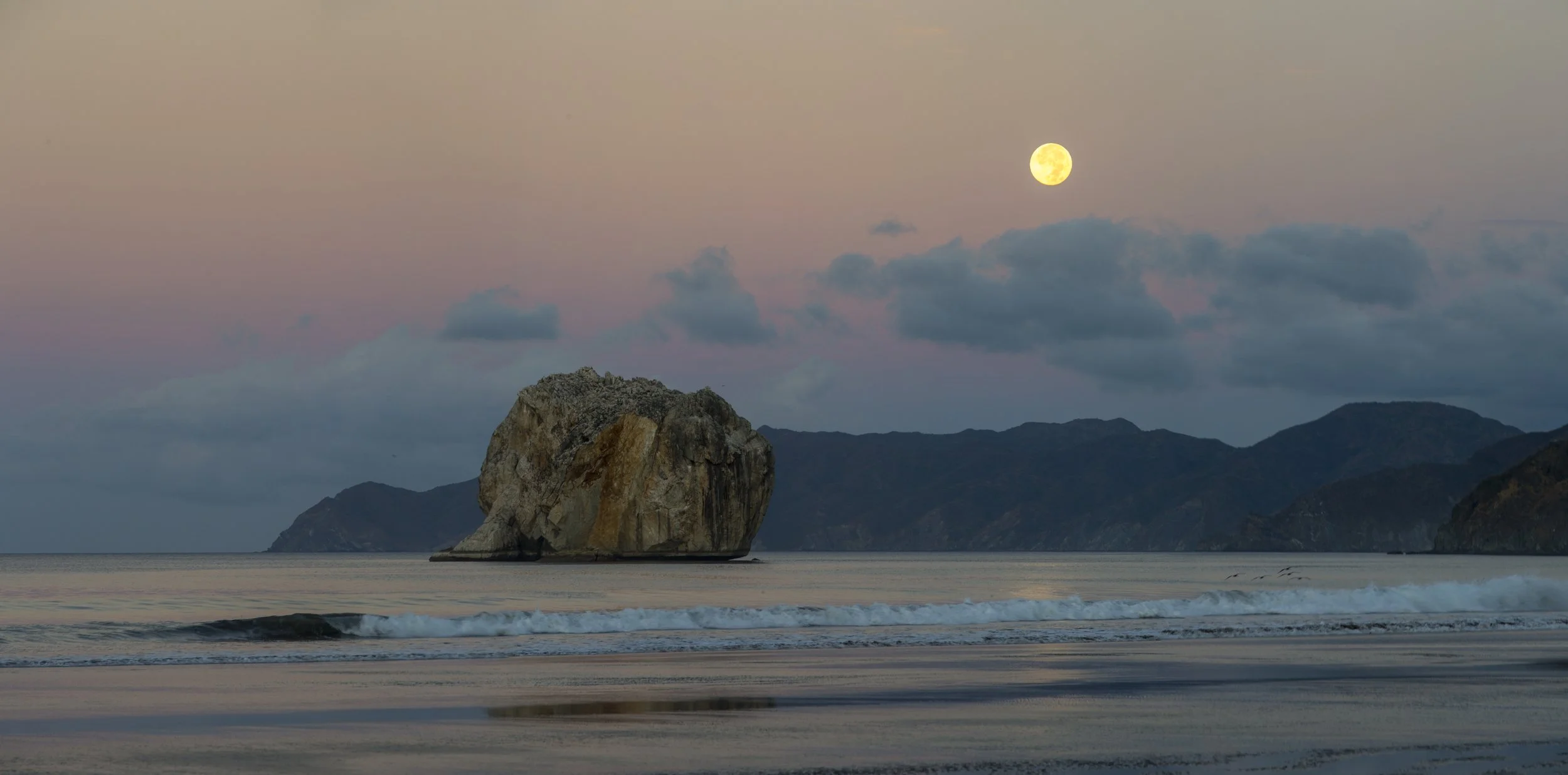 Playa Naranjo, Parque Nacional Santa Rosa, Guanacaste, Costa Rica