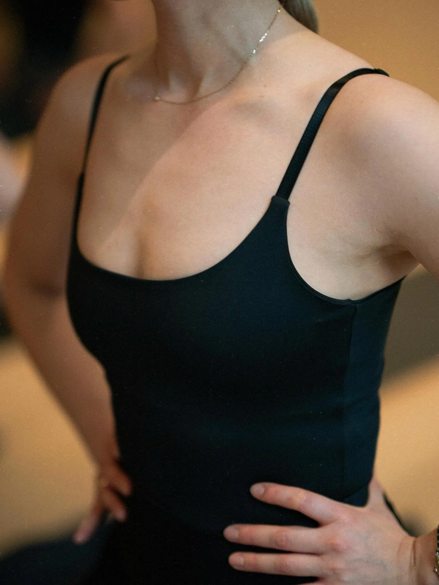 Perfect hold during class. 
Classic bodysuit worn here in size S small. 
Available online.
Limited drop.