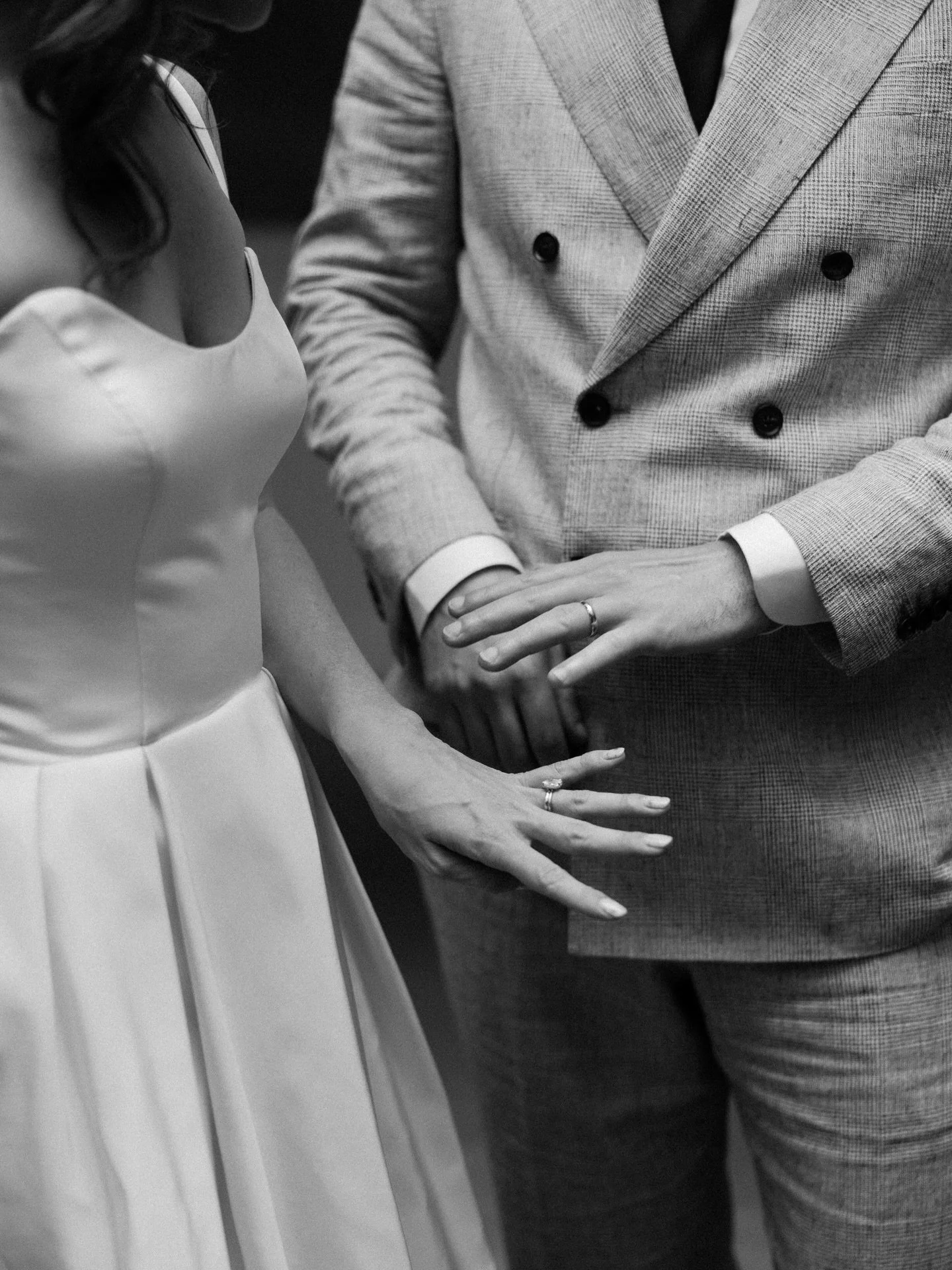 His and hers 🖤

#destinationweddingphotographer 
#hudsonvalleyweddingphotographer 
#catskillsweddingphotographer 
#nycweddingphotographer 
#newyorkweddingphotographer