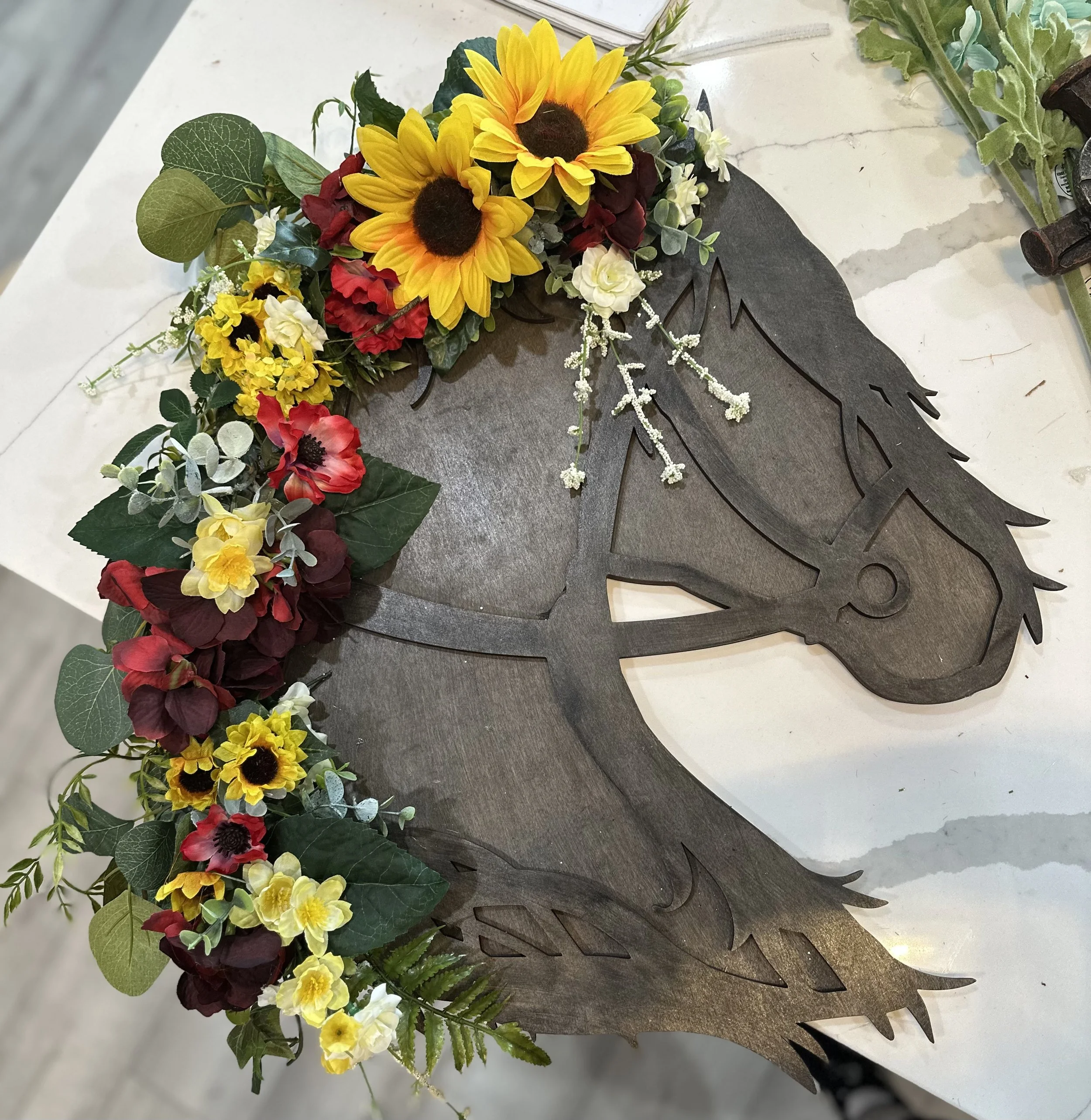 Horse Reign Centerpiece