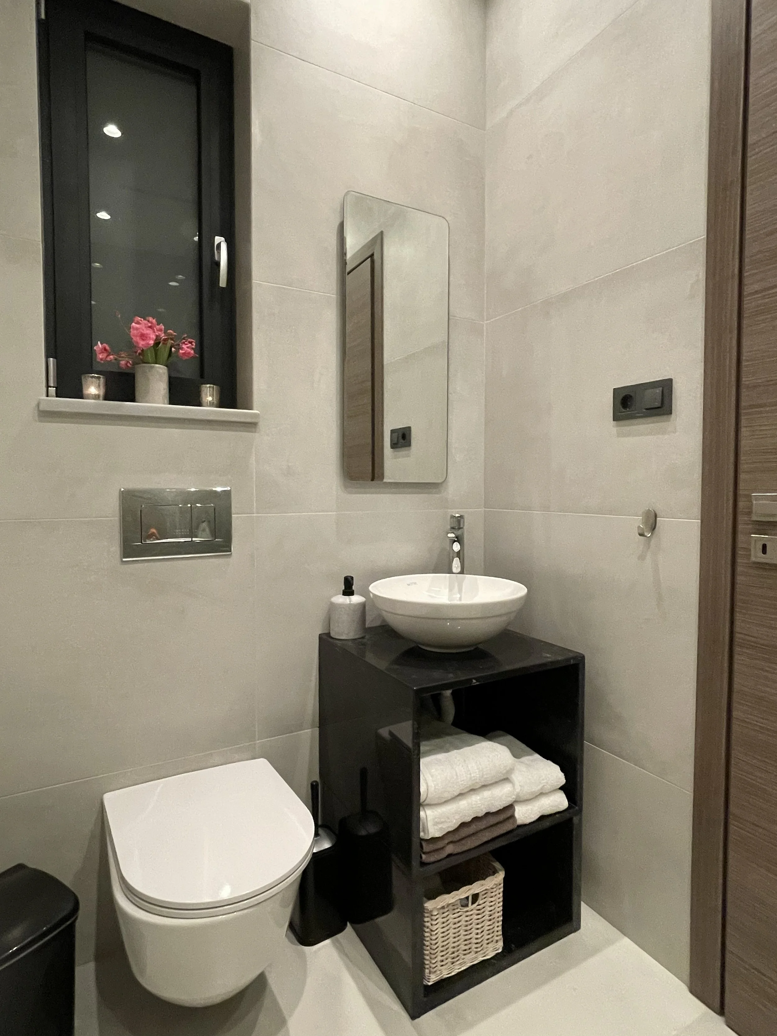 Modern garden suite bathroom and sea view in Zakynthos – Levante Villas
