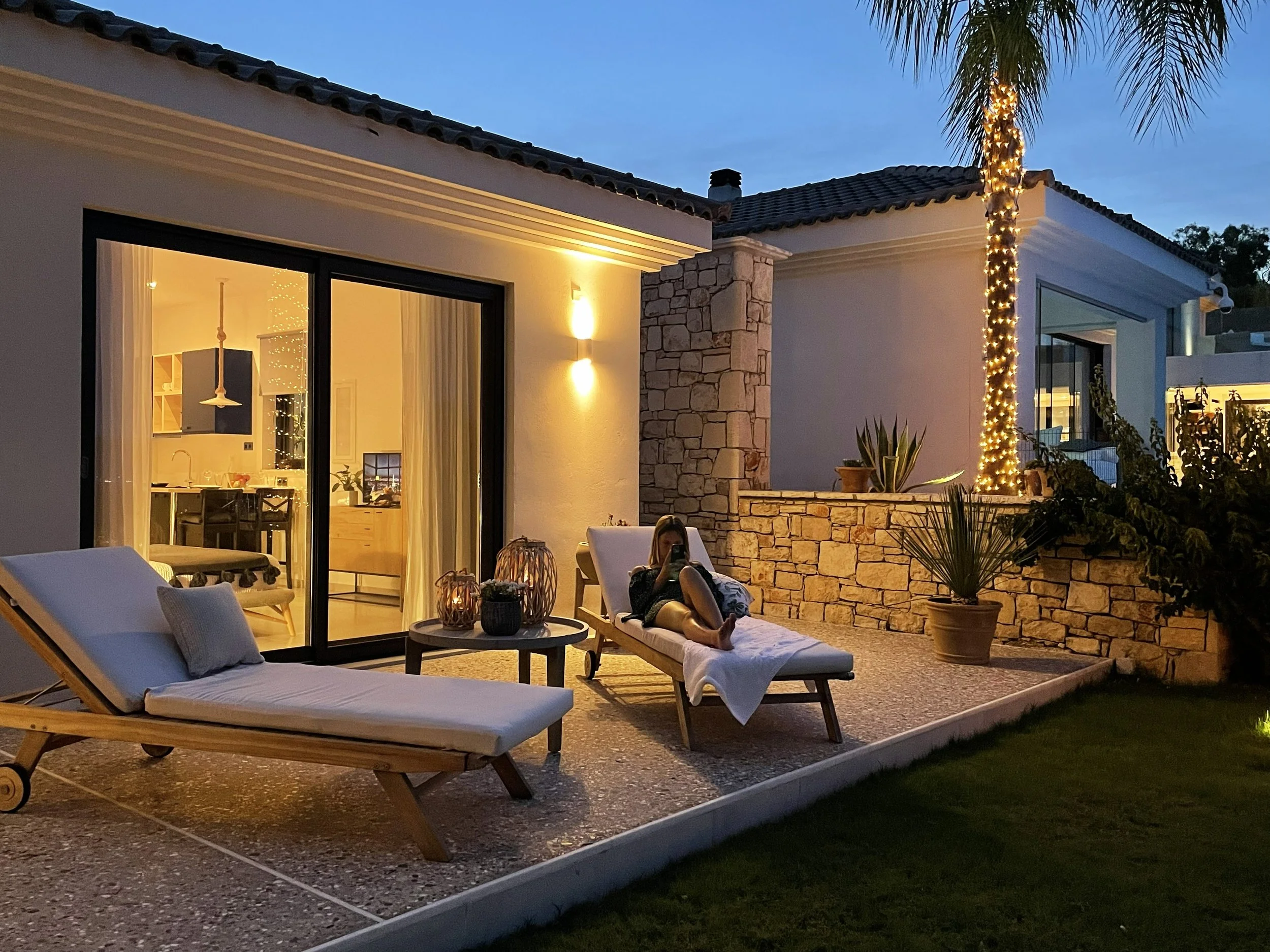 Modern garden suite with sea view in Zakynthos – Levante Villas