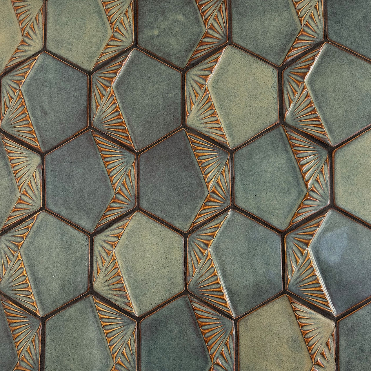 design: UCHIWA | glaze: SHASTA