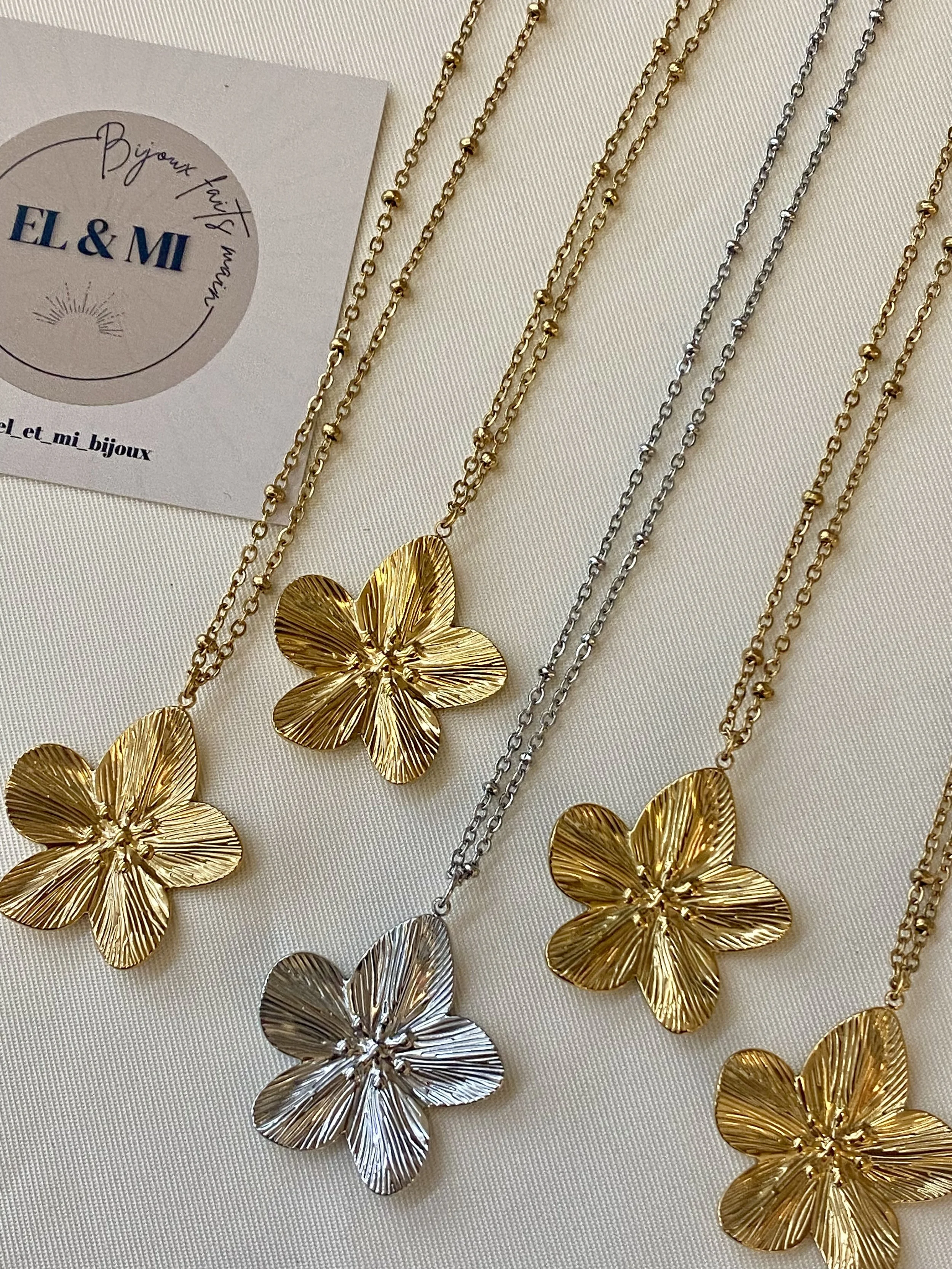 Collier Flora