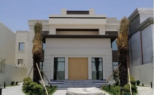 Deluxe Villa at Al-Sakhama