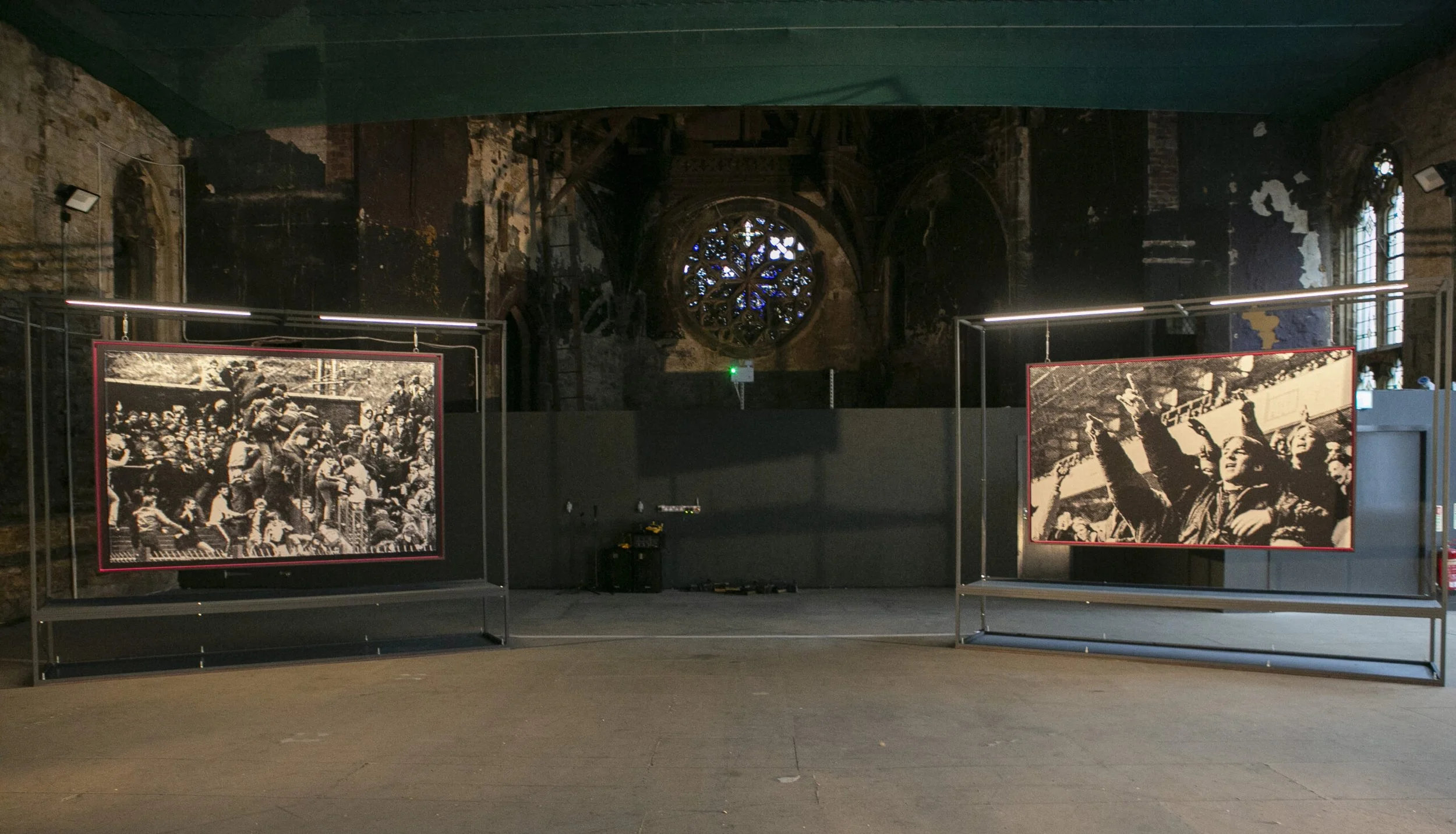 Jamie Holman The British invasion British Textile Biennial artworks, Jasleen Kaur, Masimba Hwati