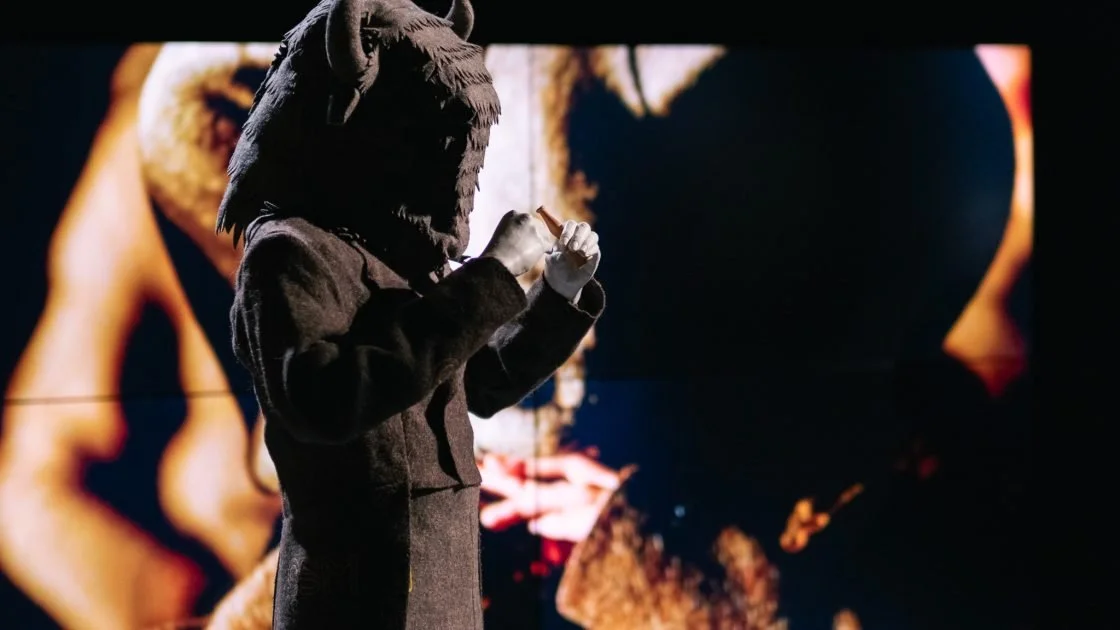 Lucy + Jorge Orta Homo Mondialis