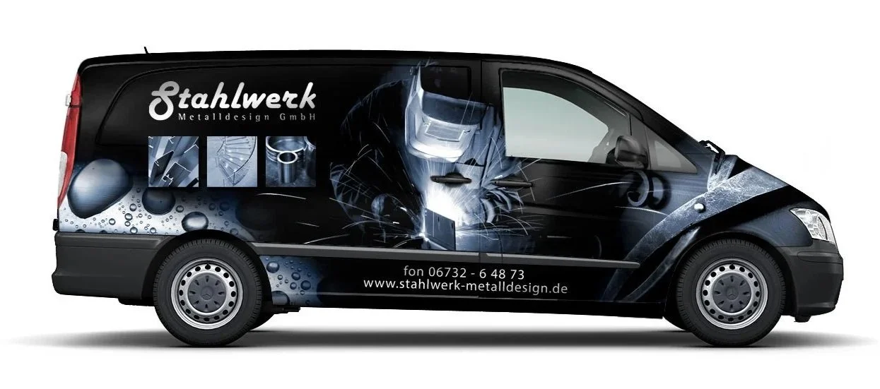 Fahrzeugbeschriftung für Stahlwerk Bus