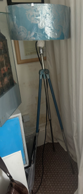 tripod lamps3.png