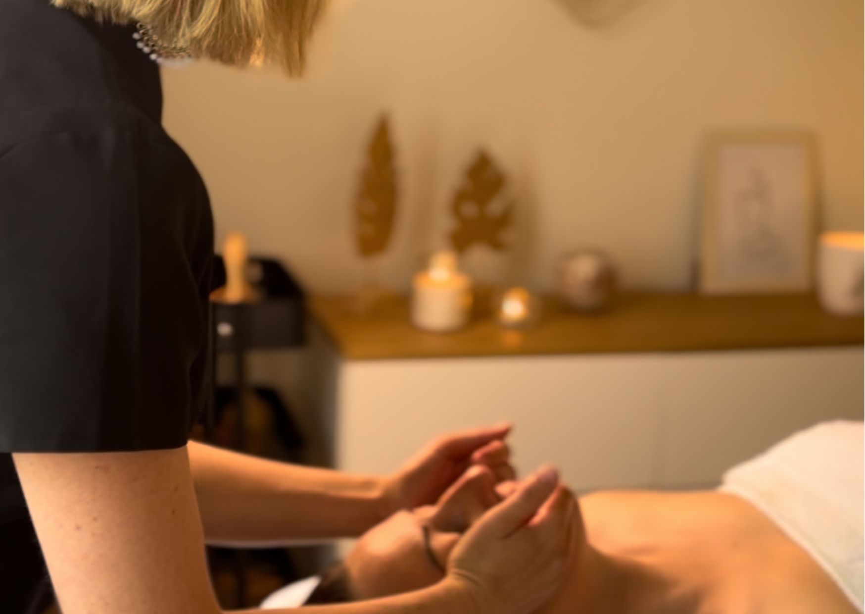 Sculpt & Glow, soin signature facialiste à Salon-de-Provence par Maroussia Buffa — WBM Institut
