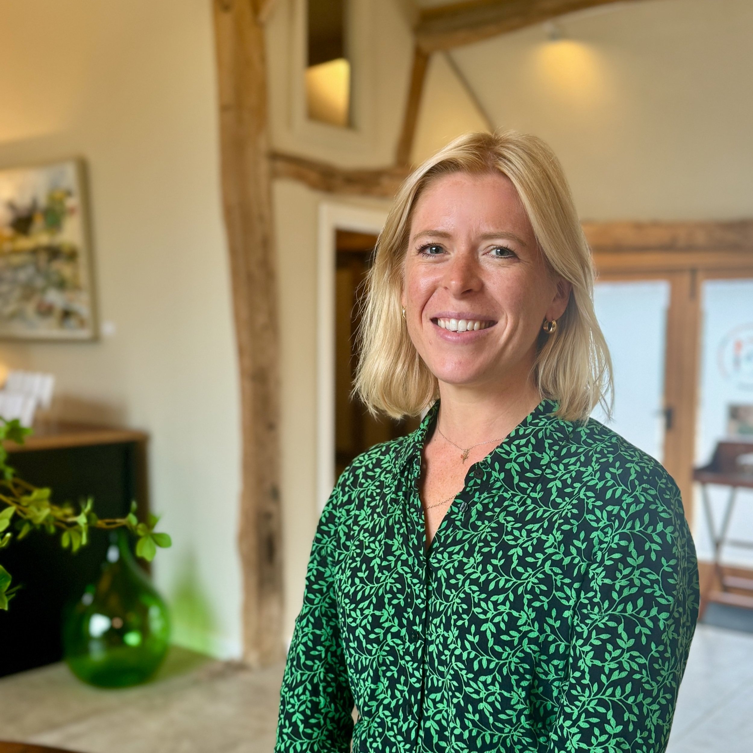 Dr Lucy Oxley - Clinic51